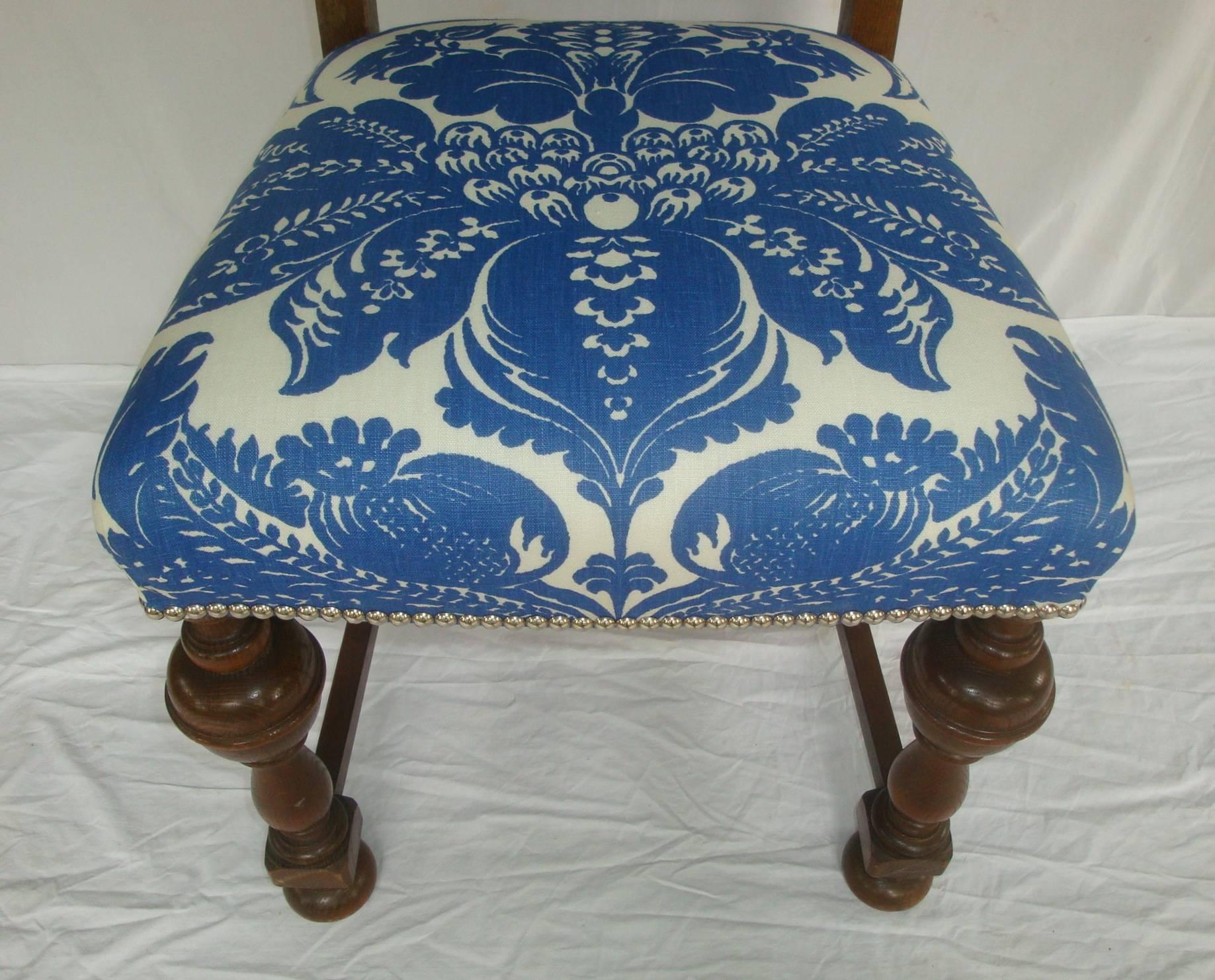 1920s Dining Chairs with Blue and White Stroheim Damask Linen, Set of Four 2