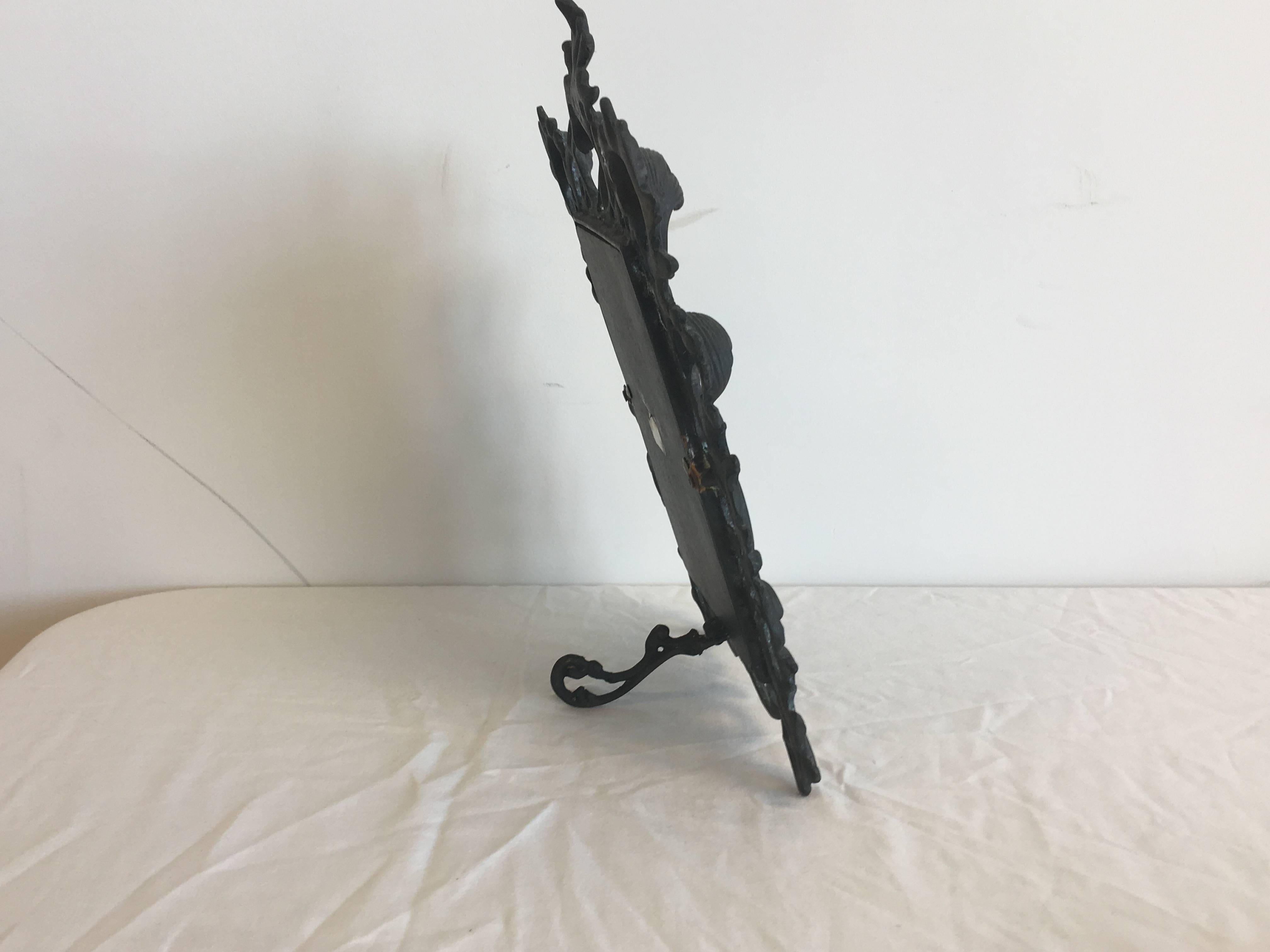 19th Century Art Nouveau Bronze Standing Picture Frame In Excellent Condition For Sale In Richmond, VA