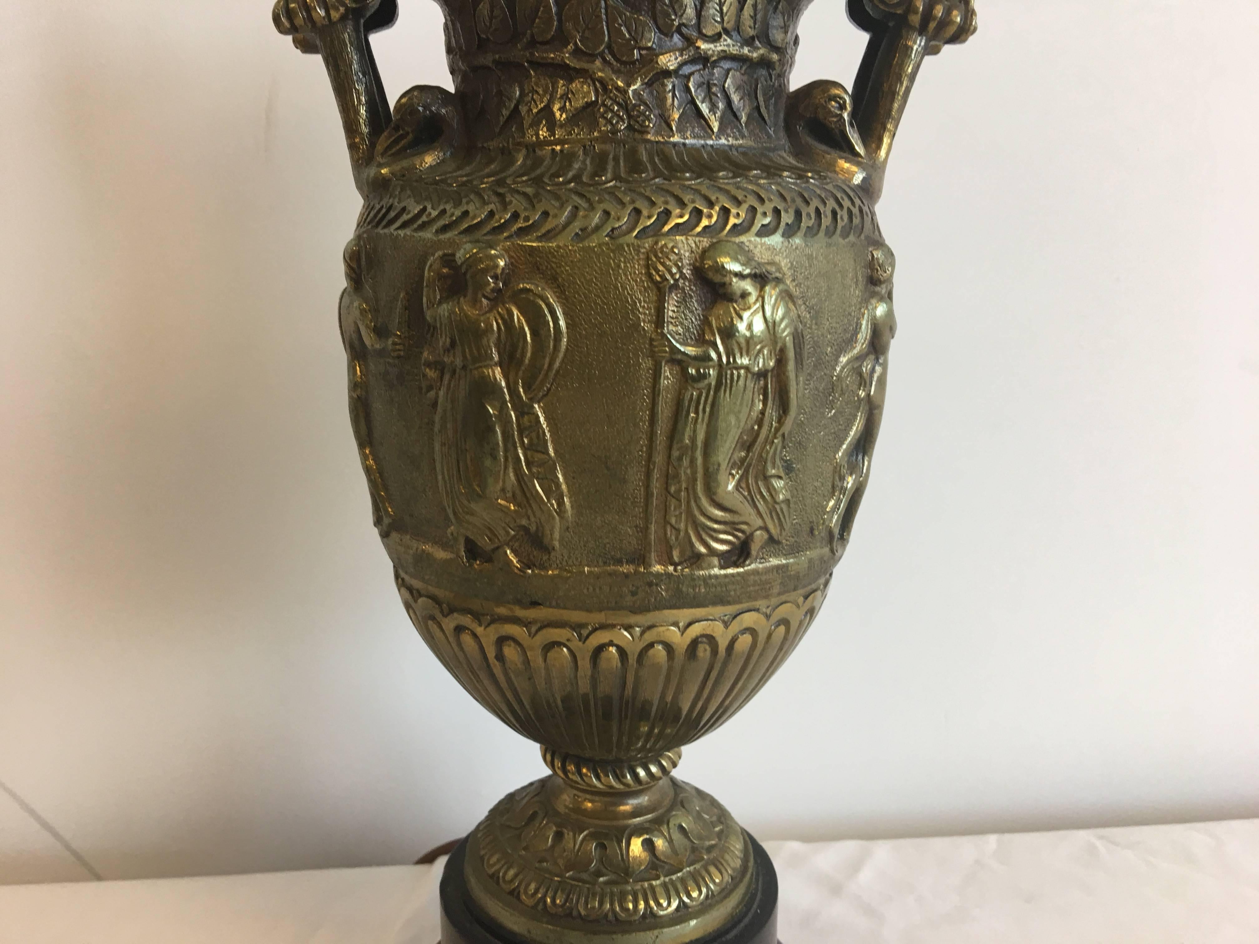 1930s Louis XV Style Solid Bronze Urn Lamp with Figurative Detailing 1