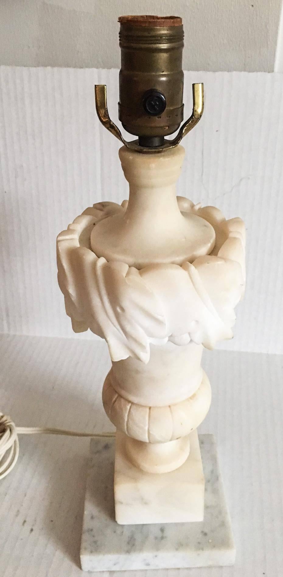 Neoclassical 1930s Italian Solid Alabaster Urn Lamp with Alabaster Finial