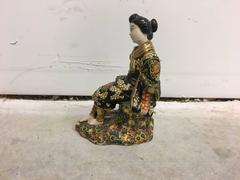 Statue asiatique polychrome Geisha des années 1960