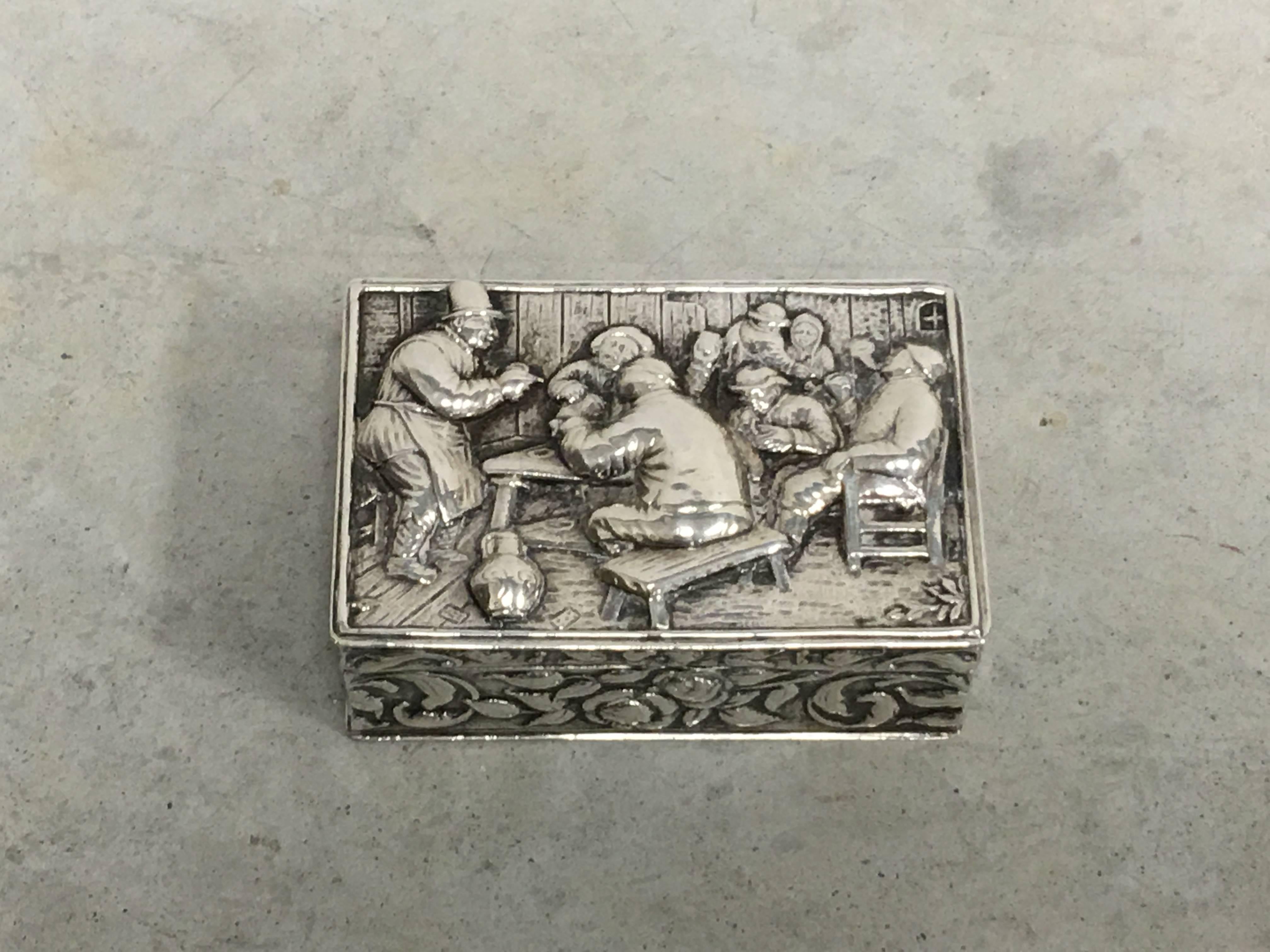 Offered is a stunning, 19th century English sterling silver snuff box.