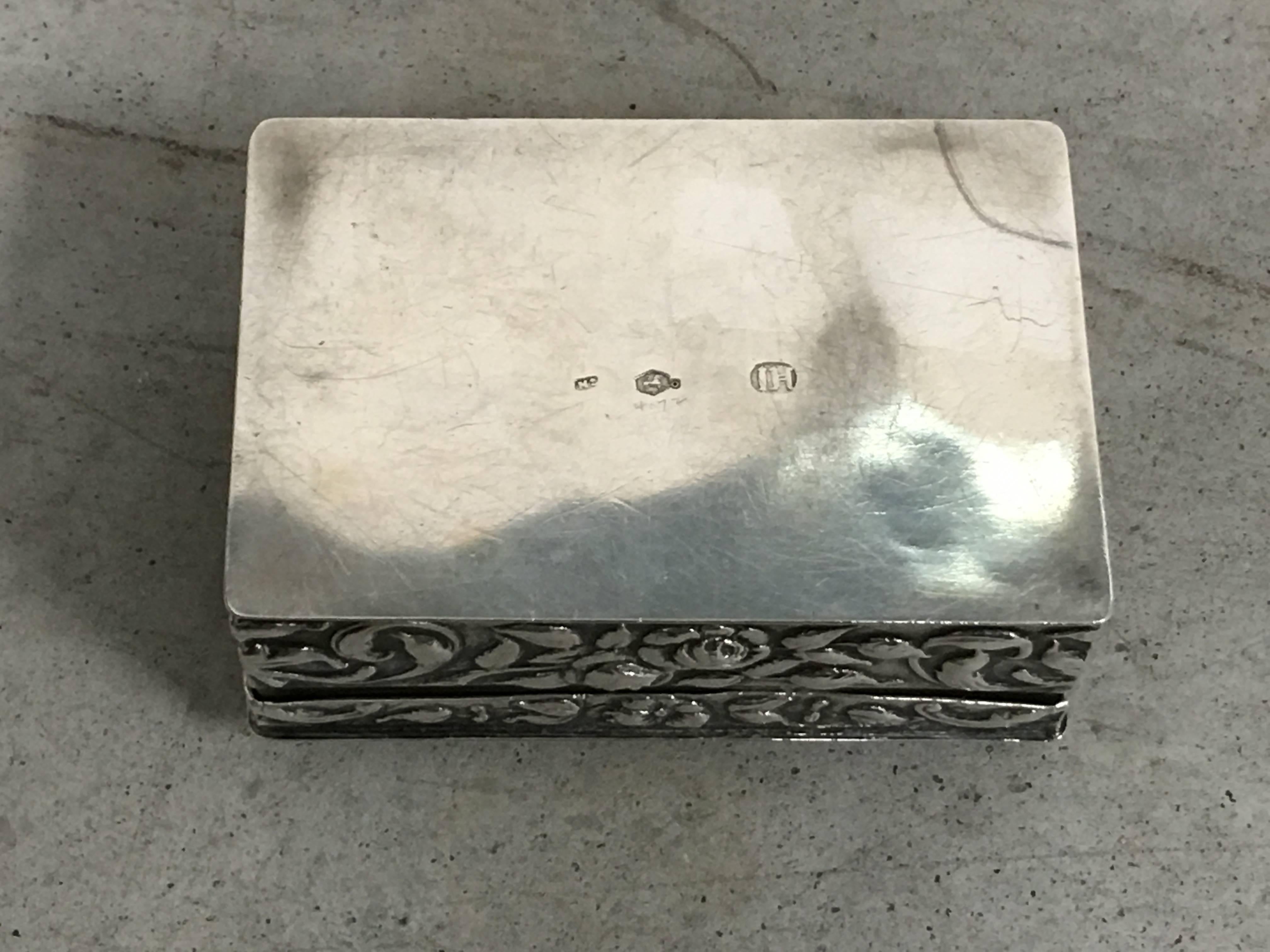 19th Century English Silver Snuff Box 3
