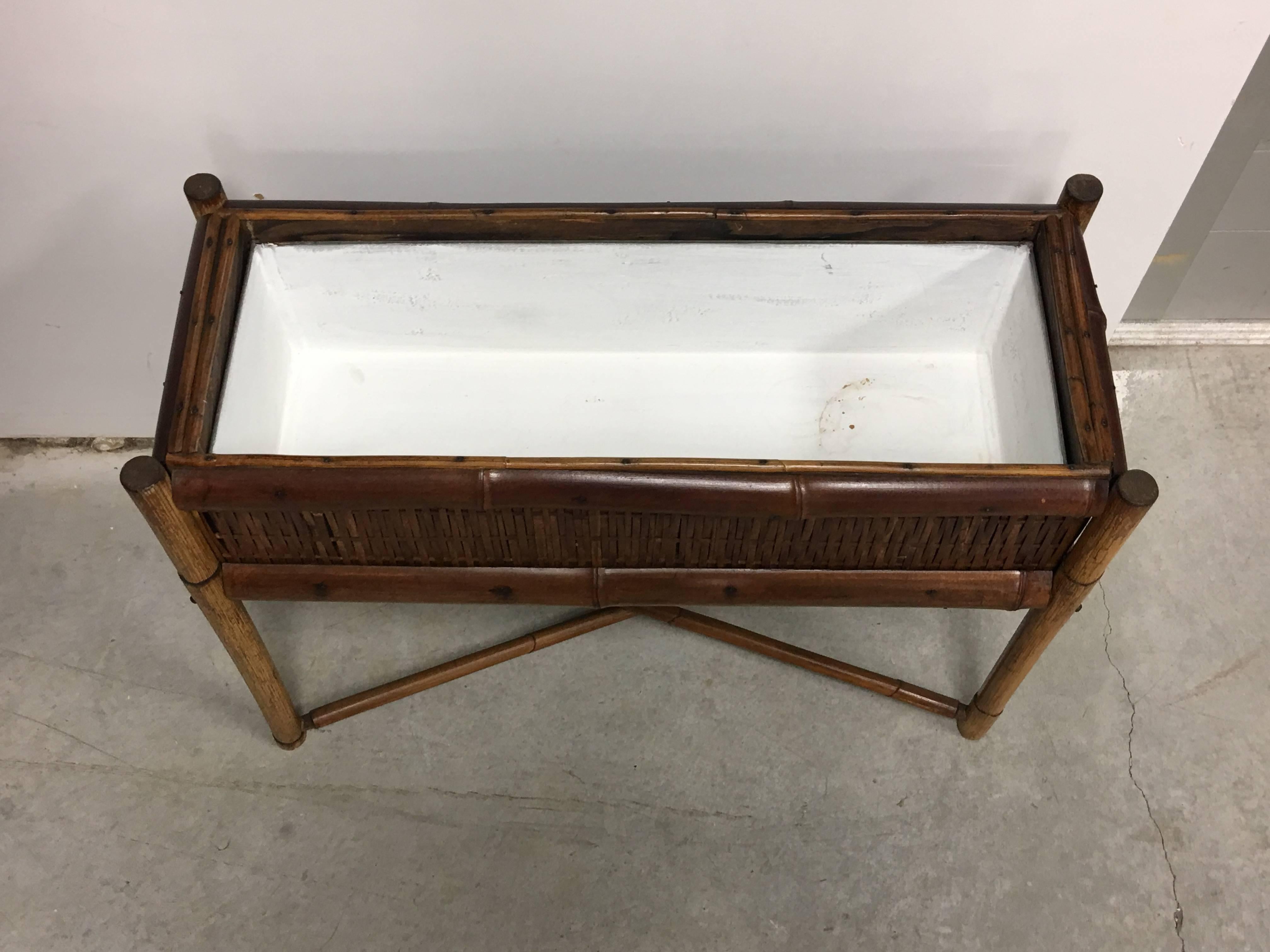 1960s Bamboo Raised Planter with Liner In Excellent Condition In Richmond, VA