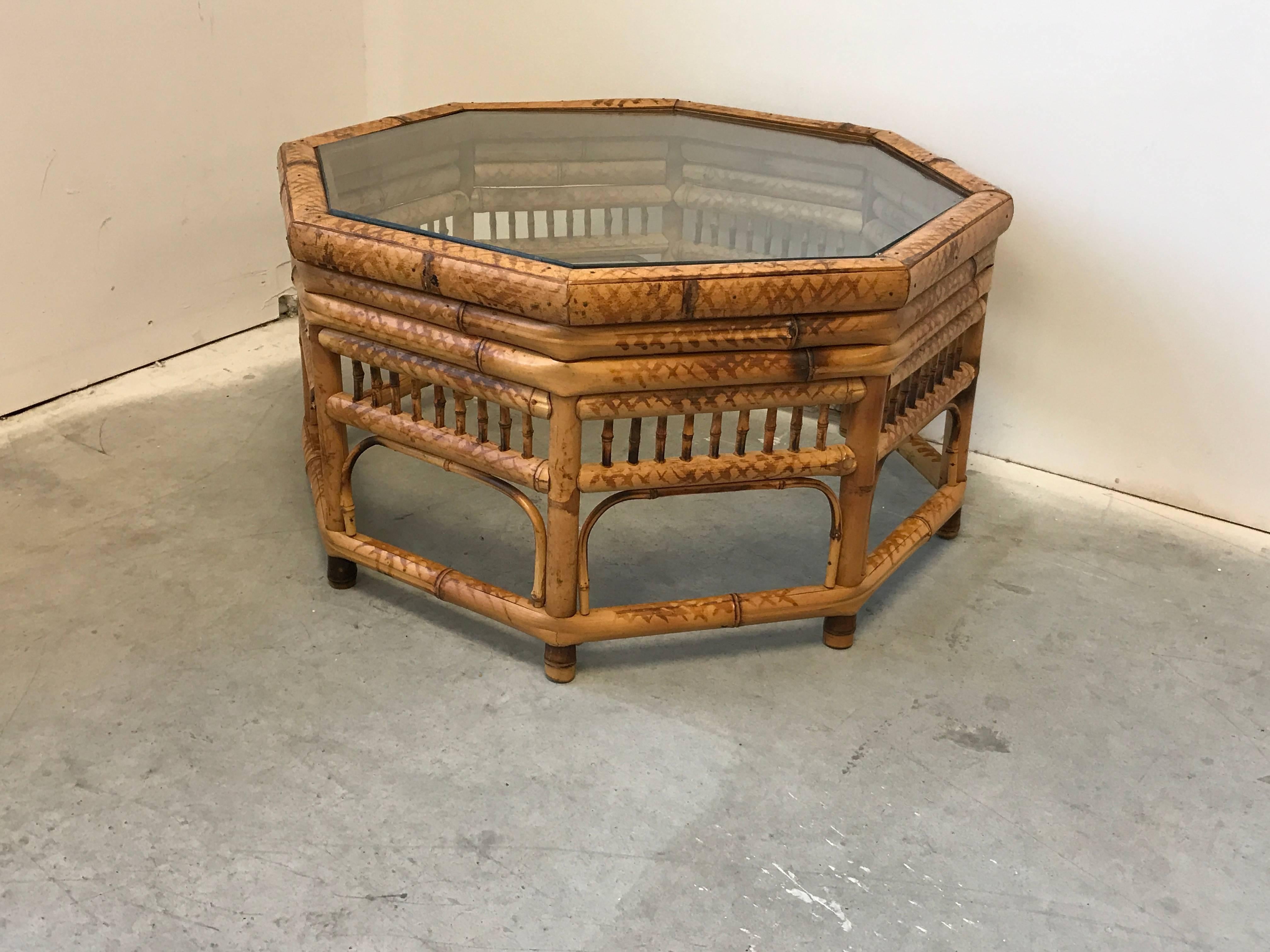 Offered is a gorgeous, 1960s Palm Beach style, bamboo coffee table with fitted glass top.
