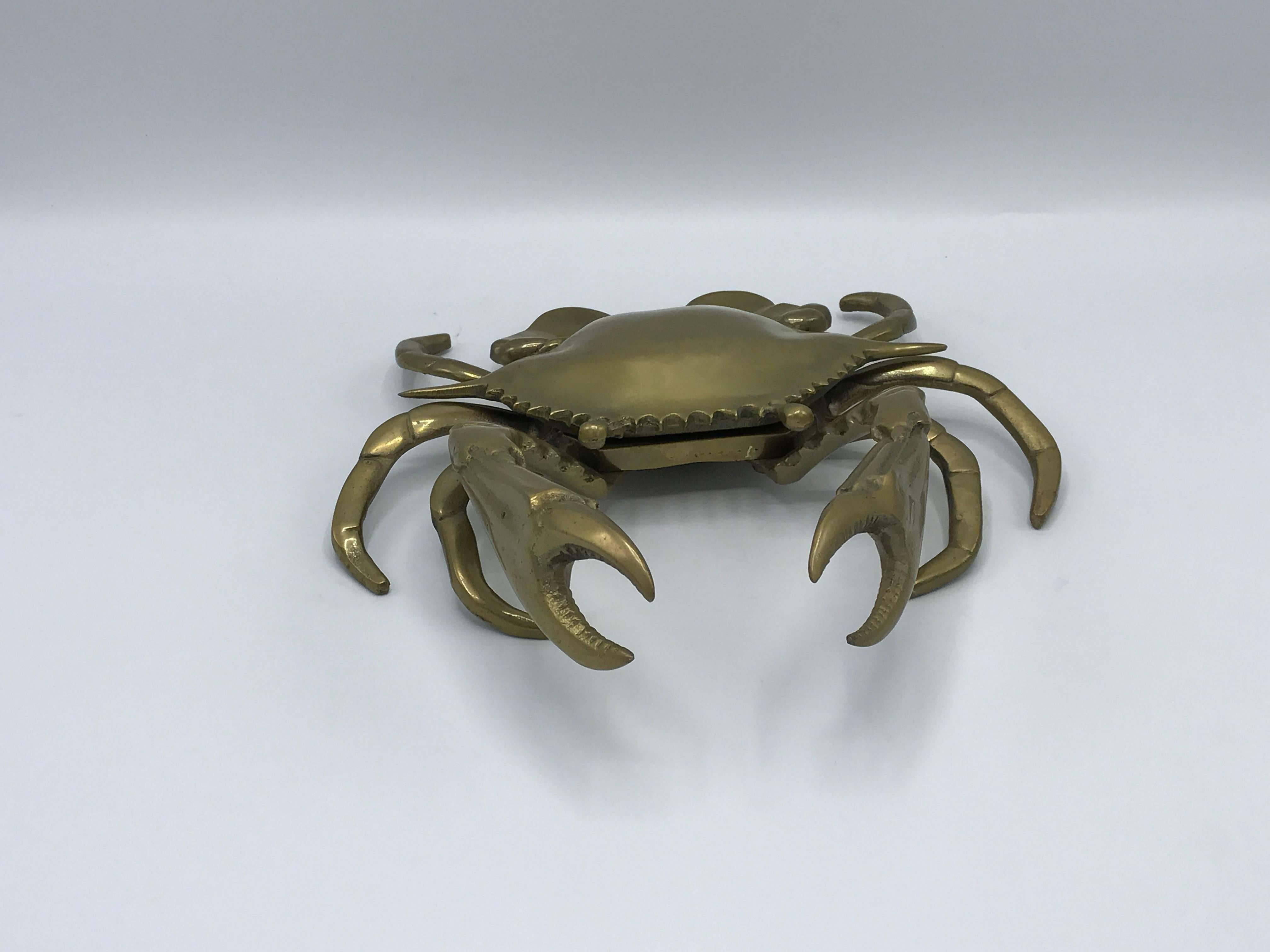brass crab ash tray