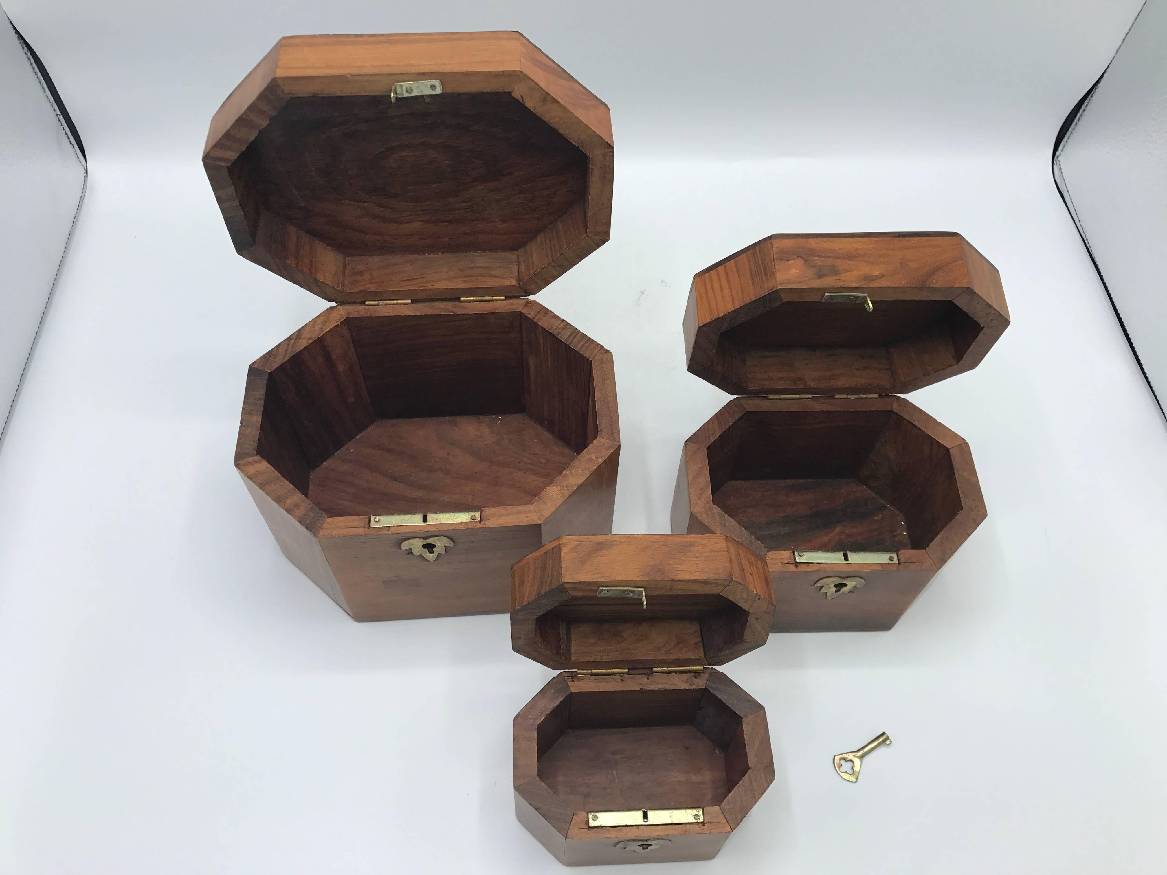 20th Century 1960s Teak Nesting Boxes with Brass Seashell Inlay, Set of Three