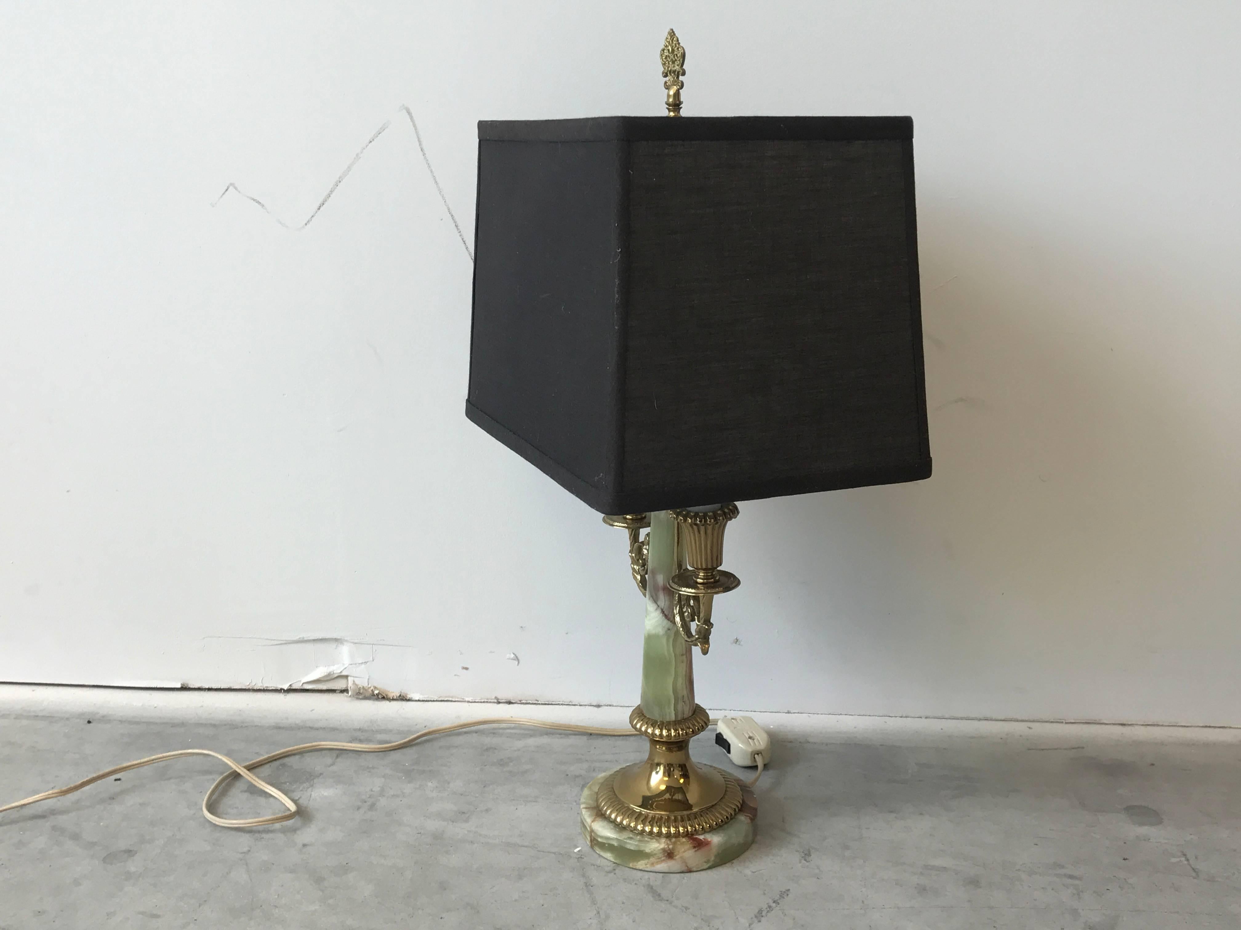 1940s Italian Brass and Onyx Bouillotte Candlestick Lamp with Shade For Sale 2