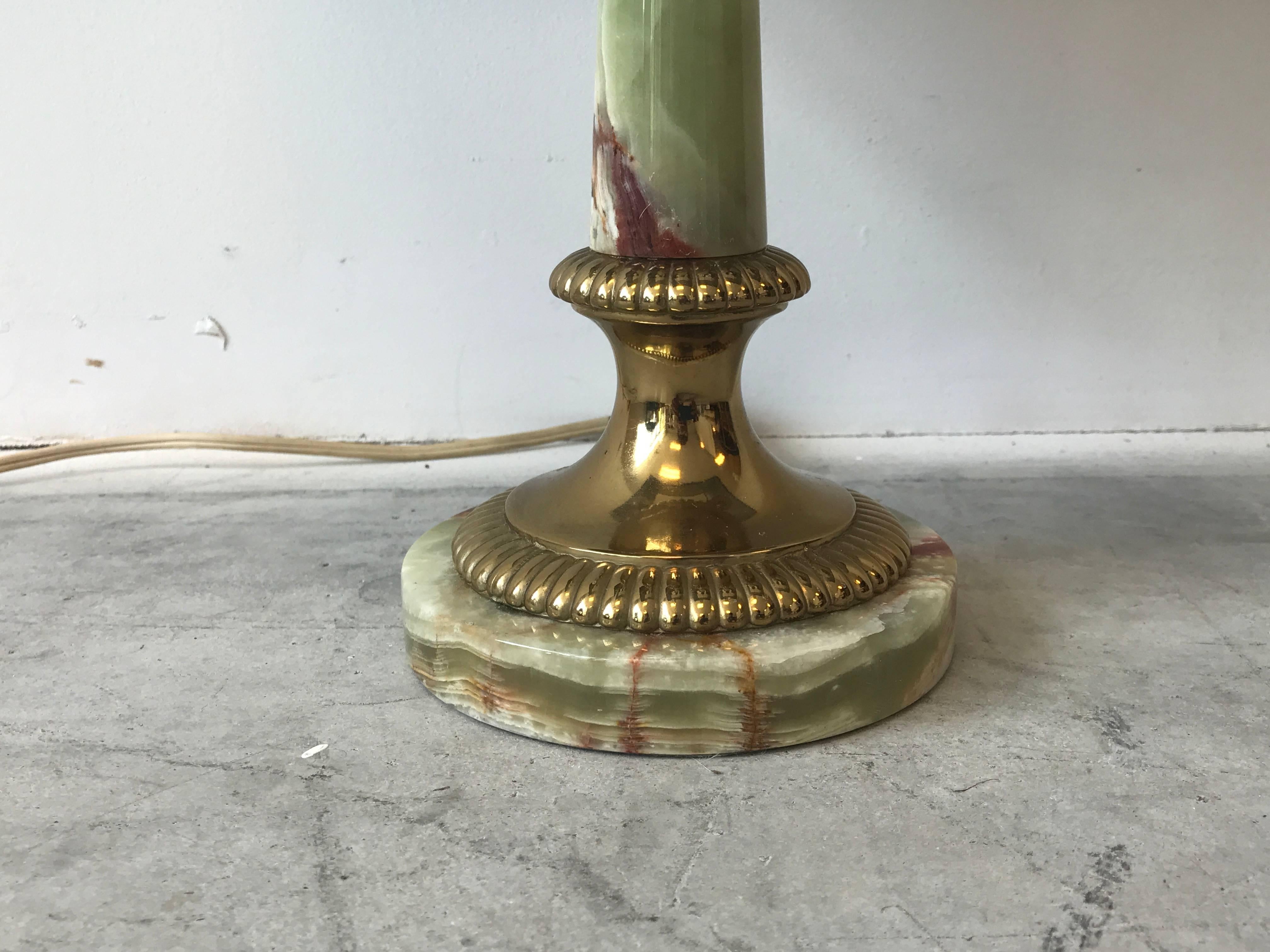 1940s Italian Brass and Onyx Bouillotte Candlestick Lamp with Shade For Sale 1