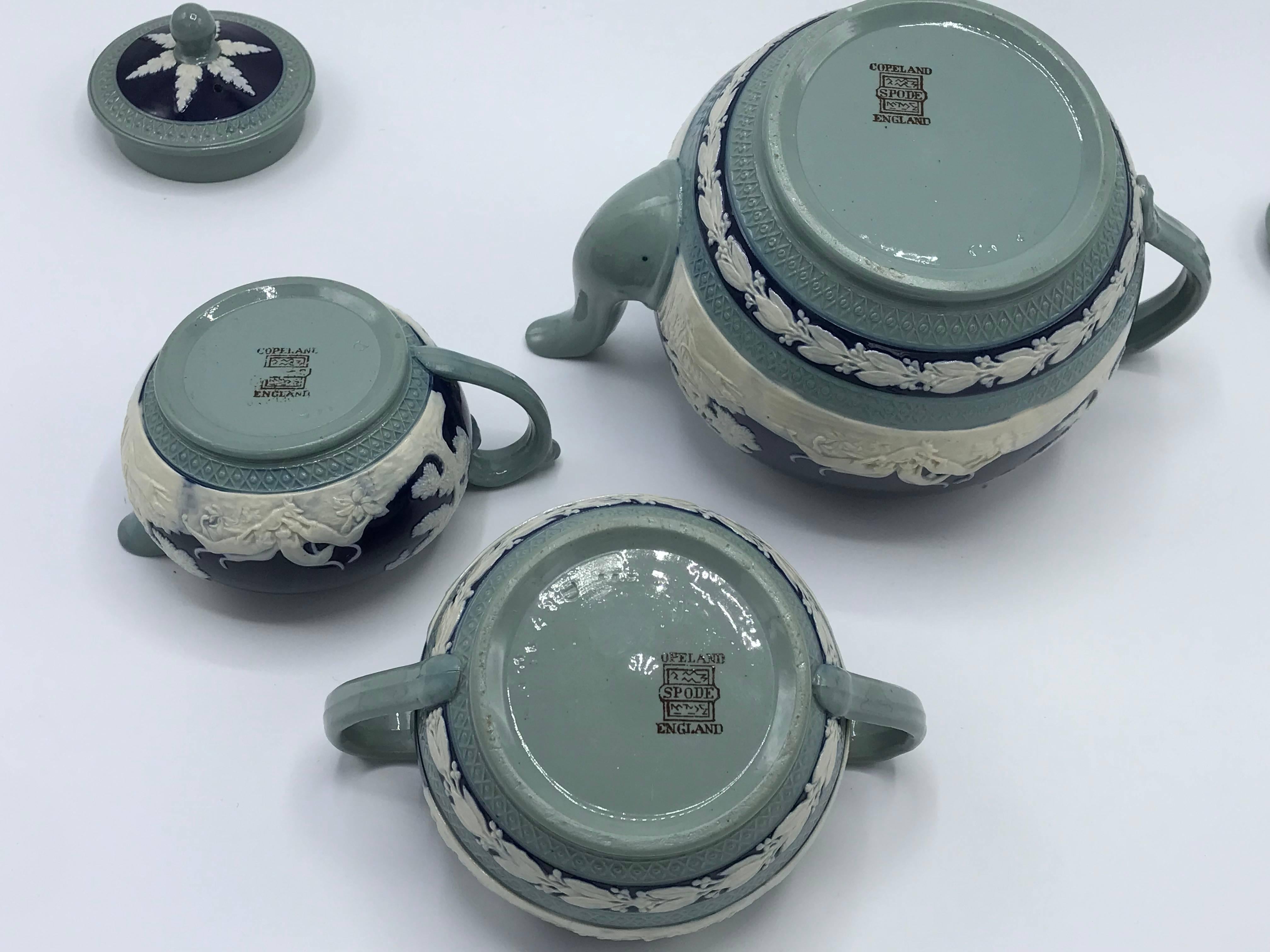 19th Century Copeland Spode Cobalt and White Hunting Scene Tea Set, Set of Three 1