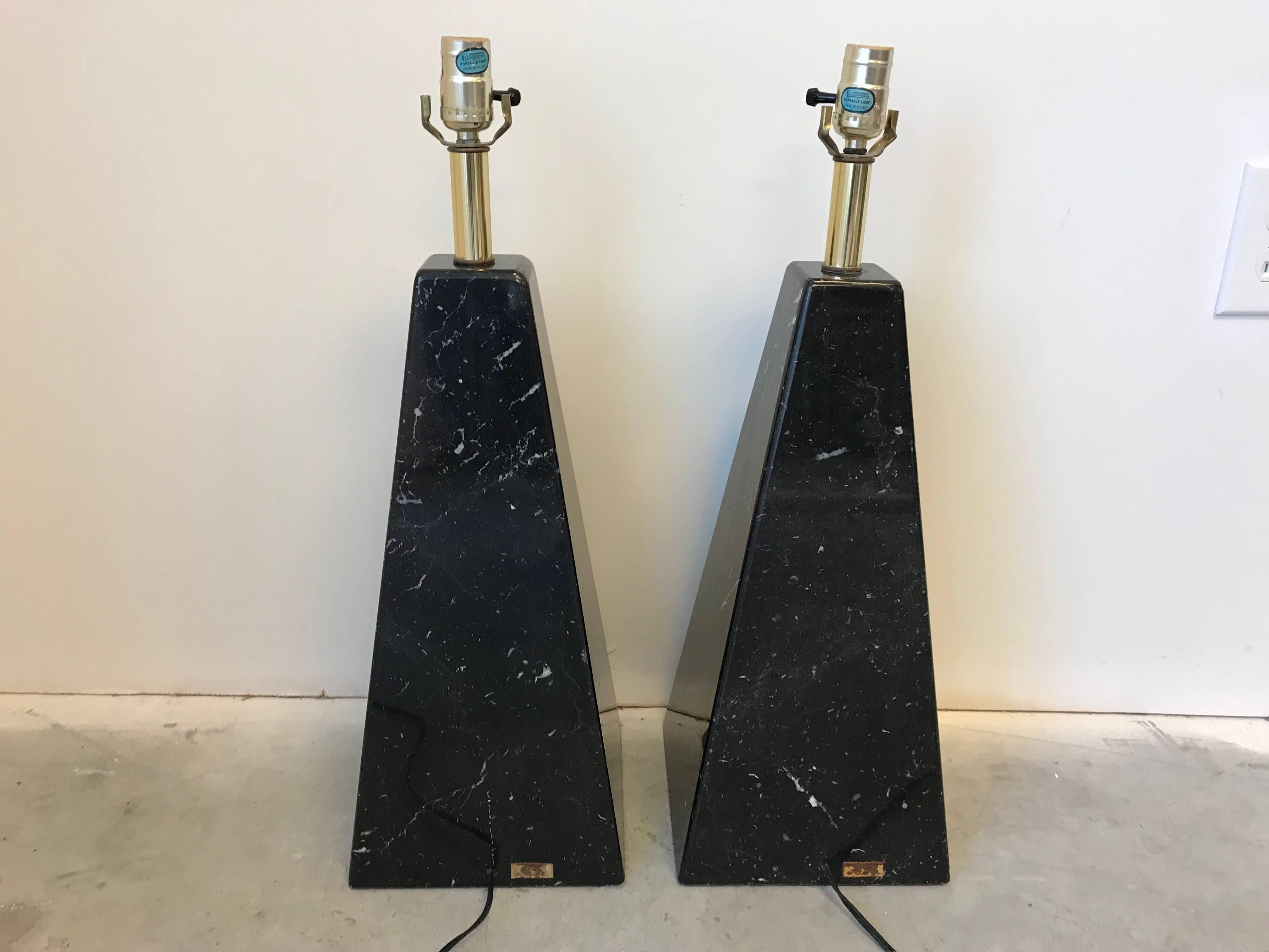 1970s Cini Boeri Style Black Marble Pyramid Lamps, Pair In Excellent Condition In Richmond, VA