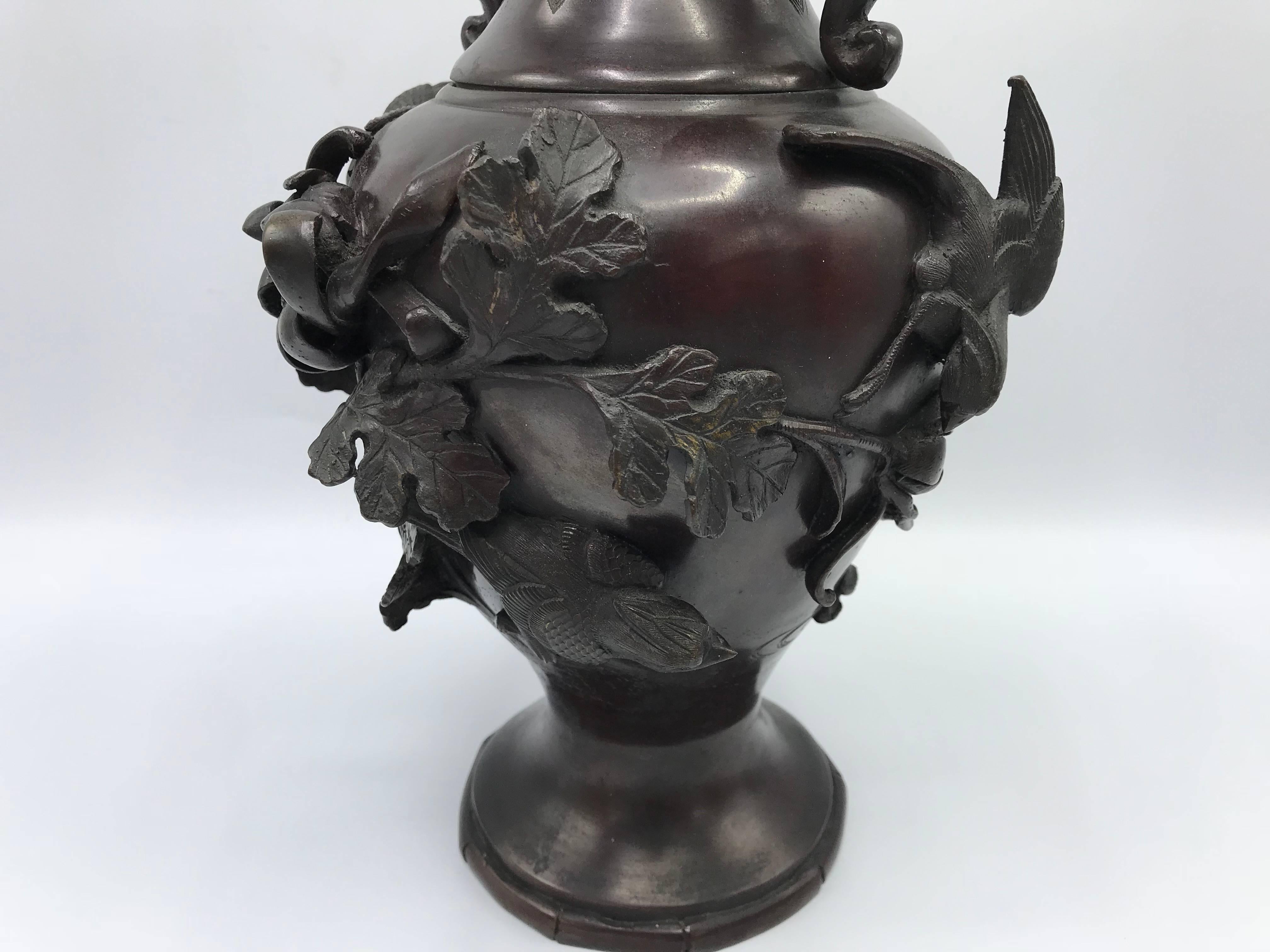 19th Century Meiji Period Bronze Vase with Faux Bamboo and Sculptural Animals In Excellent Condition In Richmond, VA