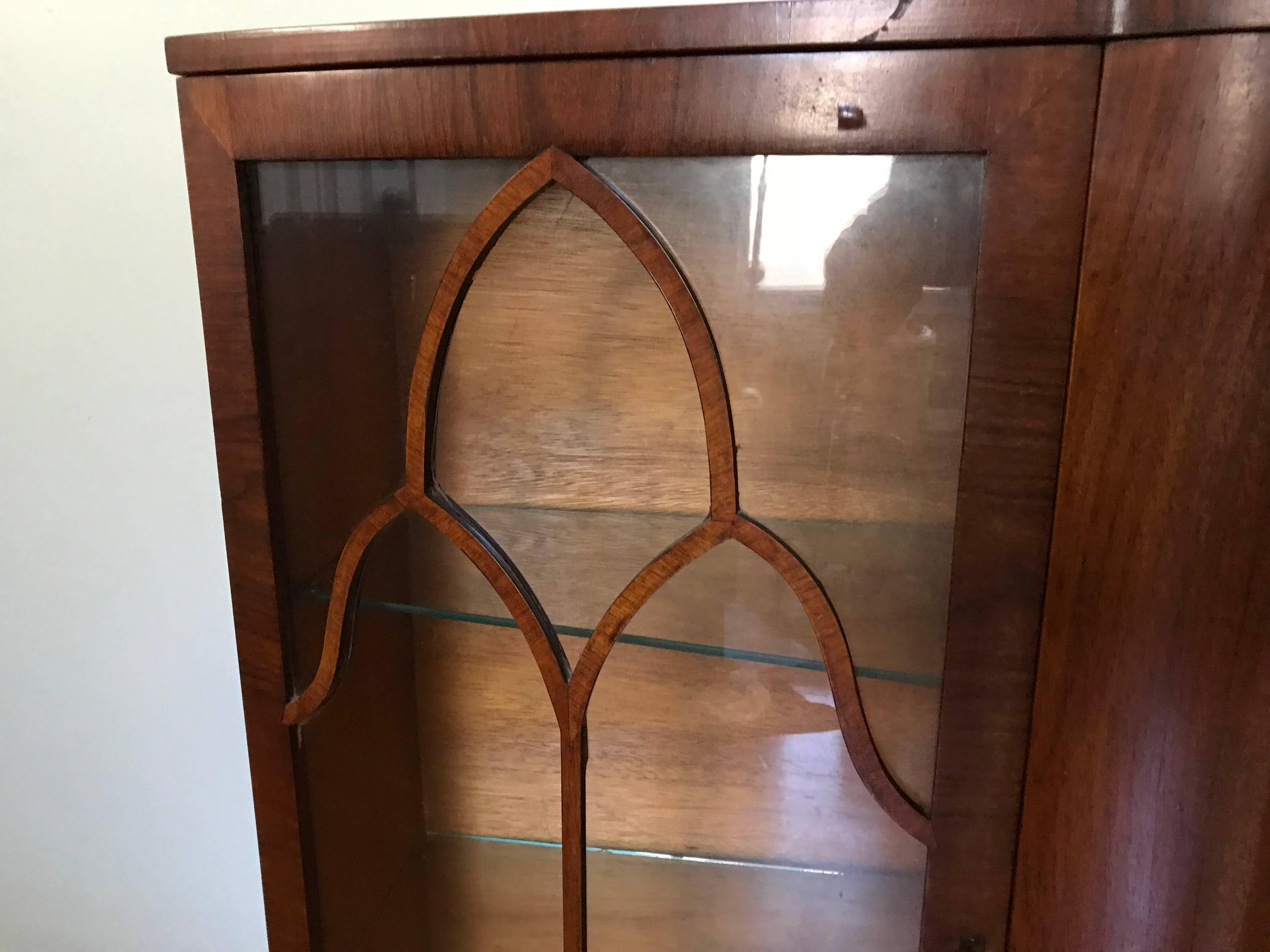 20th Century 1920s French Art Deco Walnut and Glass Curio Display Cabinet