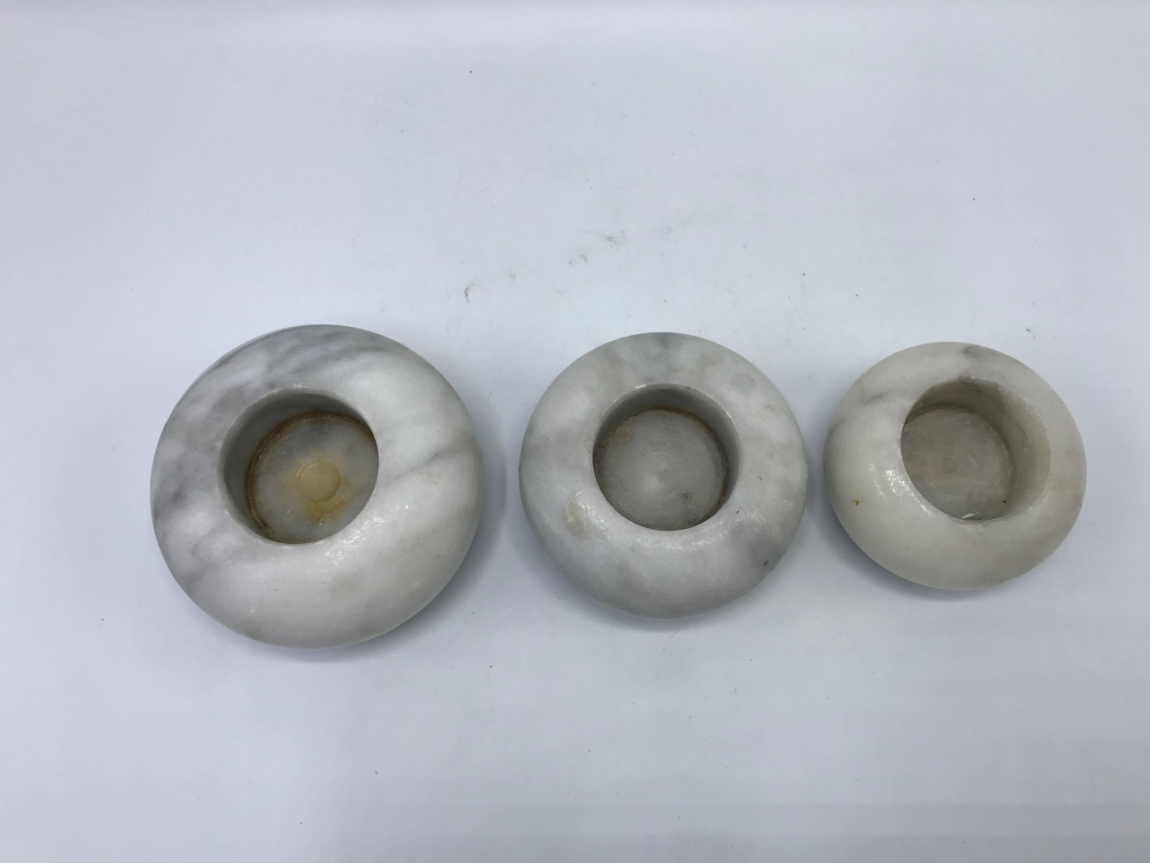 1960s Italian Modern White Marble Votive Candleholders, Set of Three In Excellent Condition In Richmond, VA
