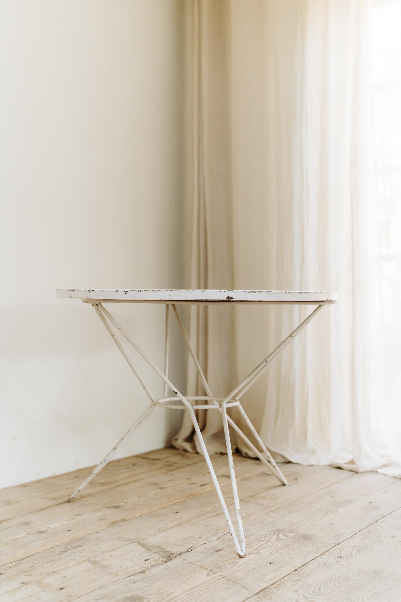 1950's occasional table In Good Condition For Sale In Brecht, BE