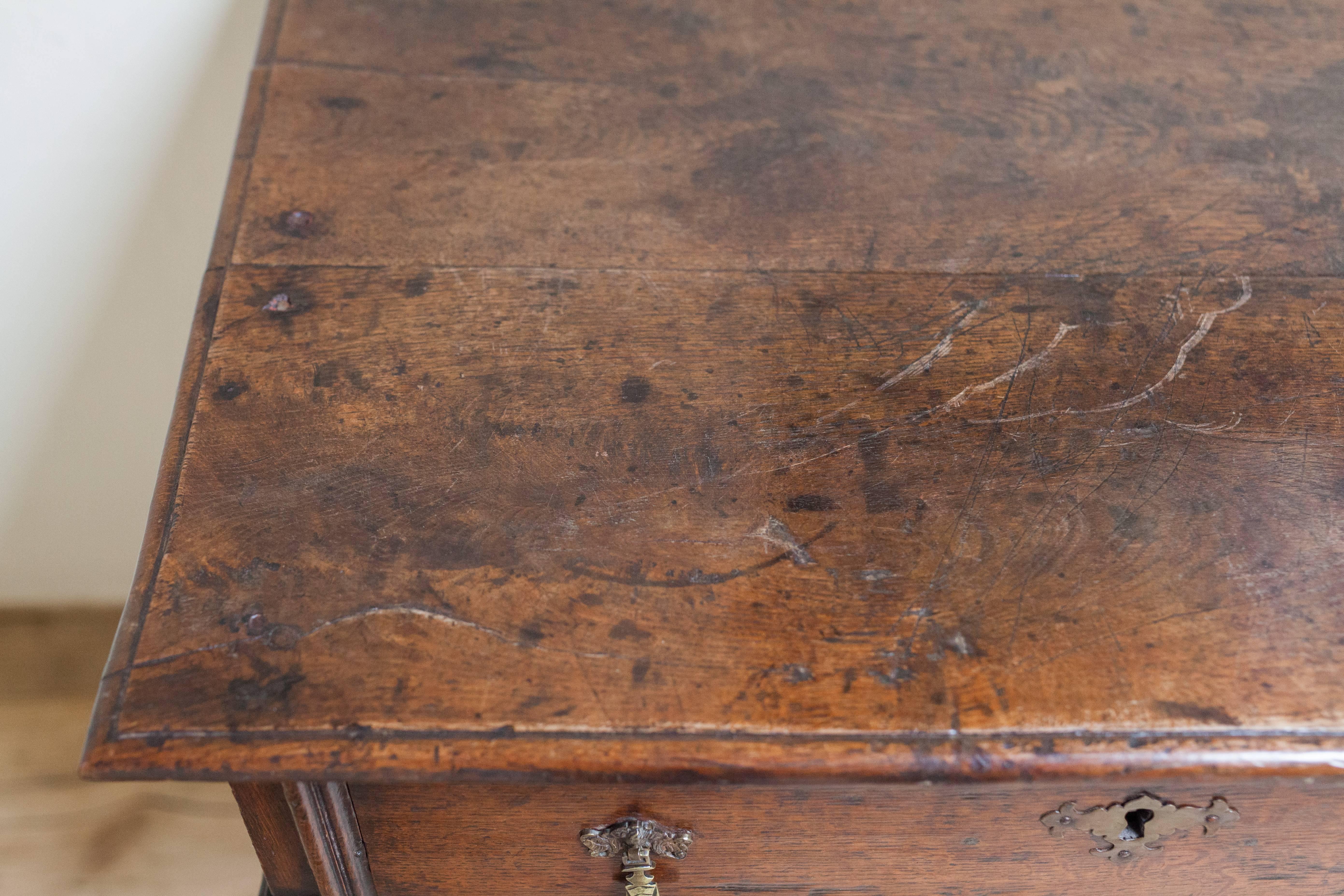 Chêne Table en chêne du XVIIIe siècle, William and Mary en vente