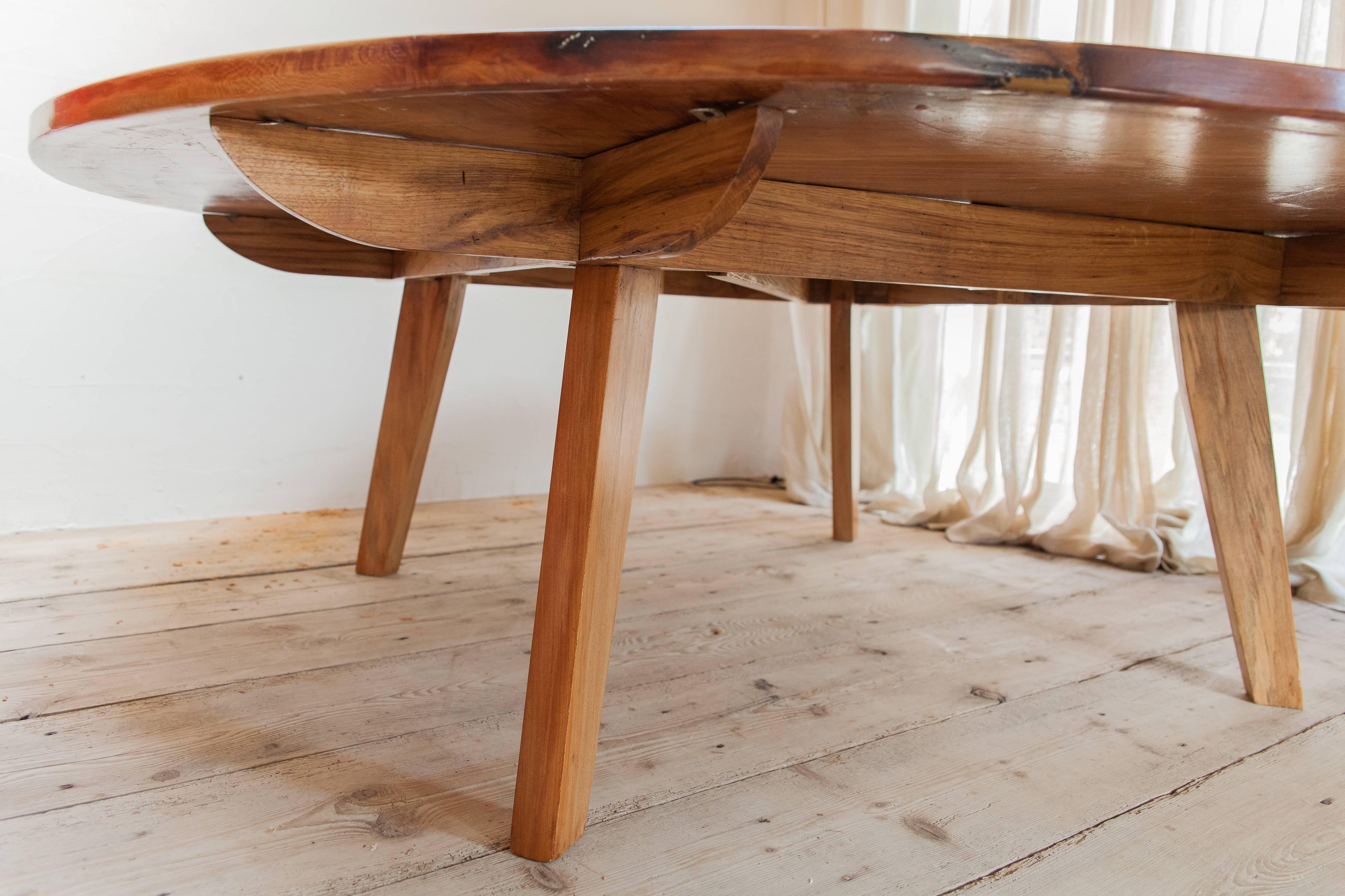 XXIe siècle et contemporain Table circulaire en bois à planches personnalisée en vente