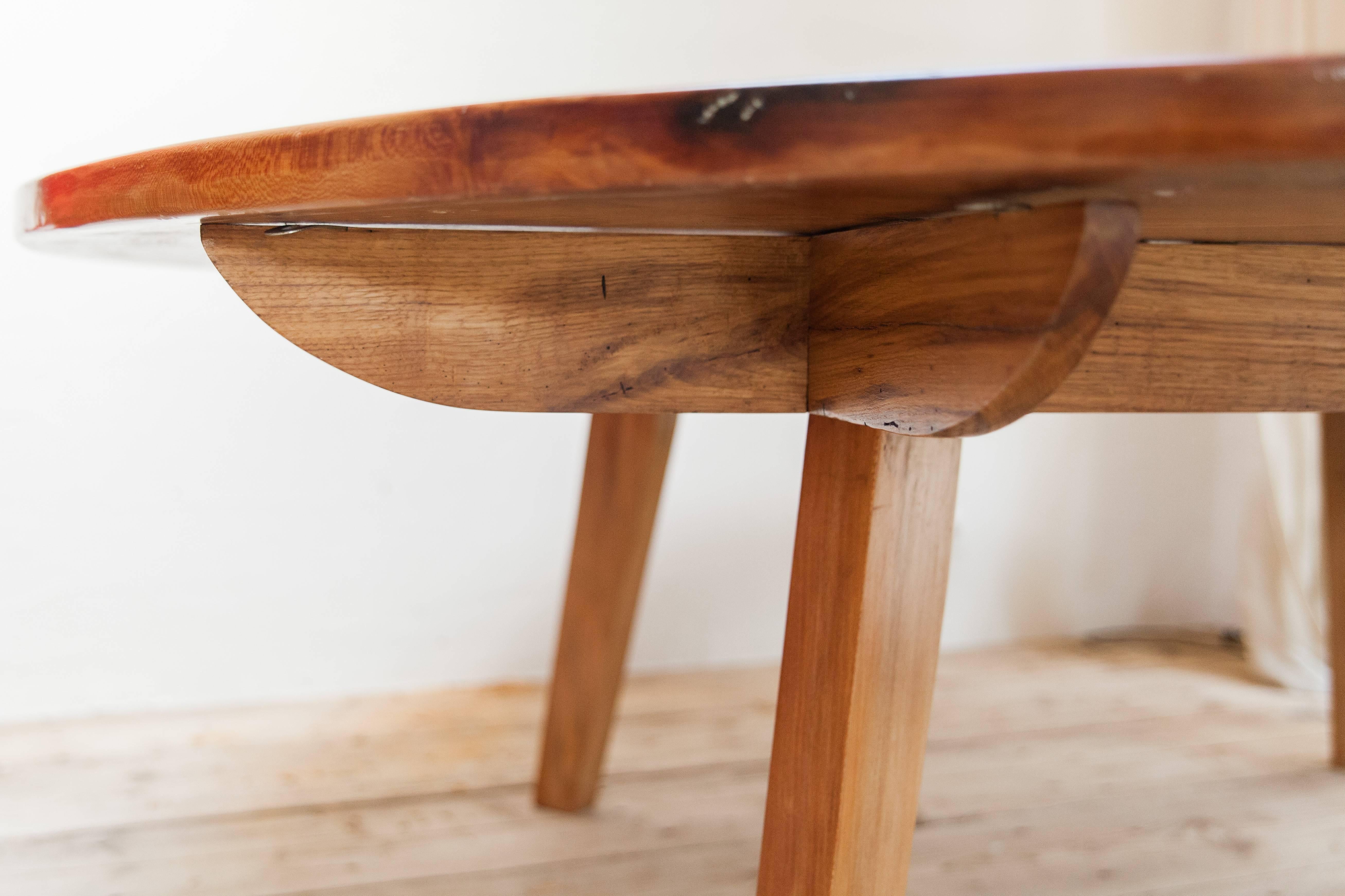 Table circulaire en bois à planches personnalisée en vente 2