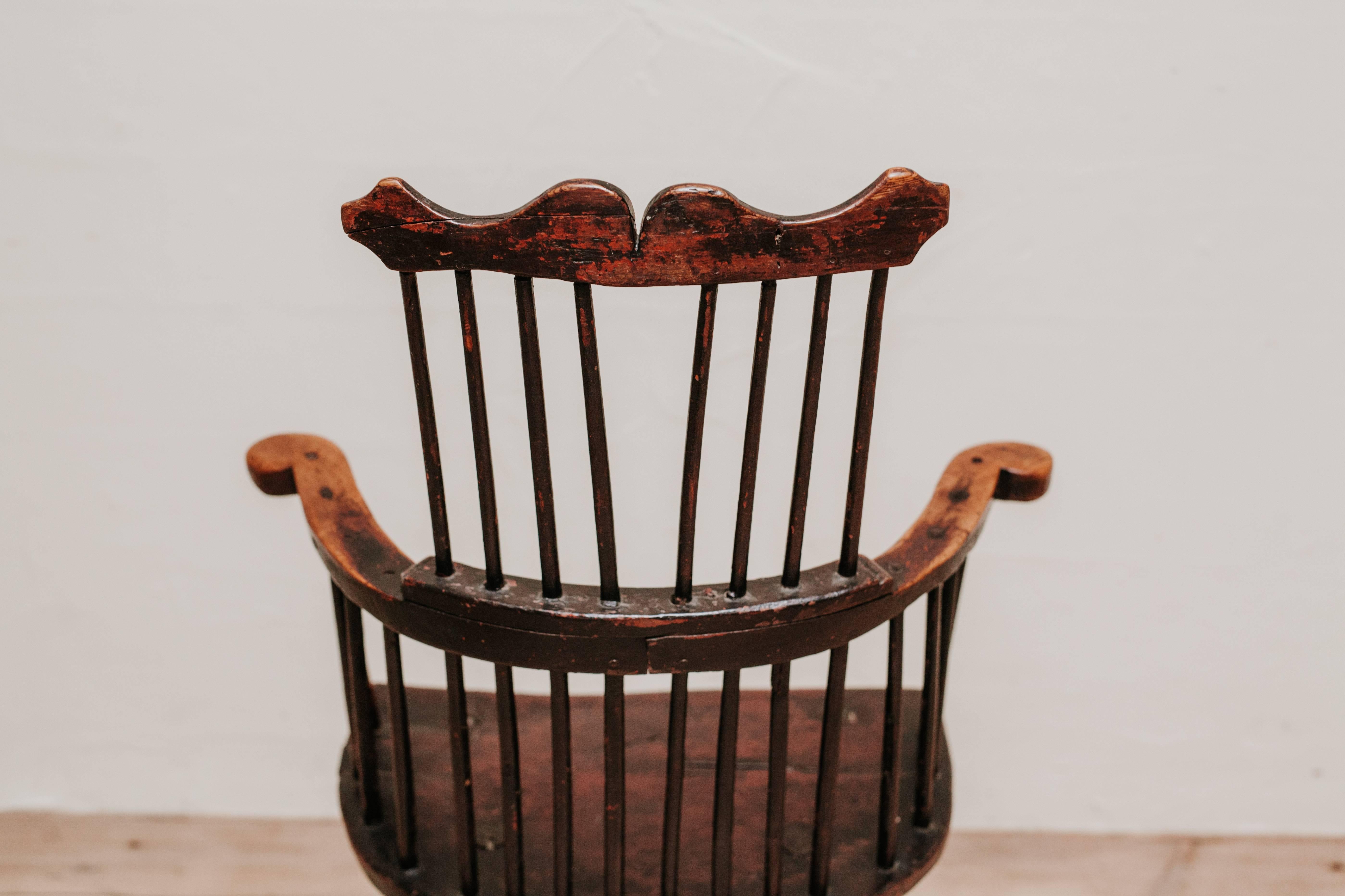 windsor comb back chair