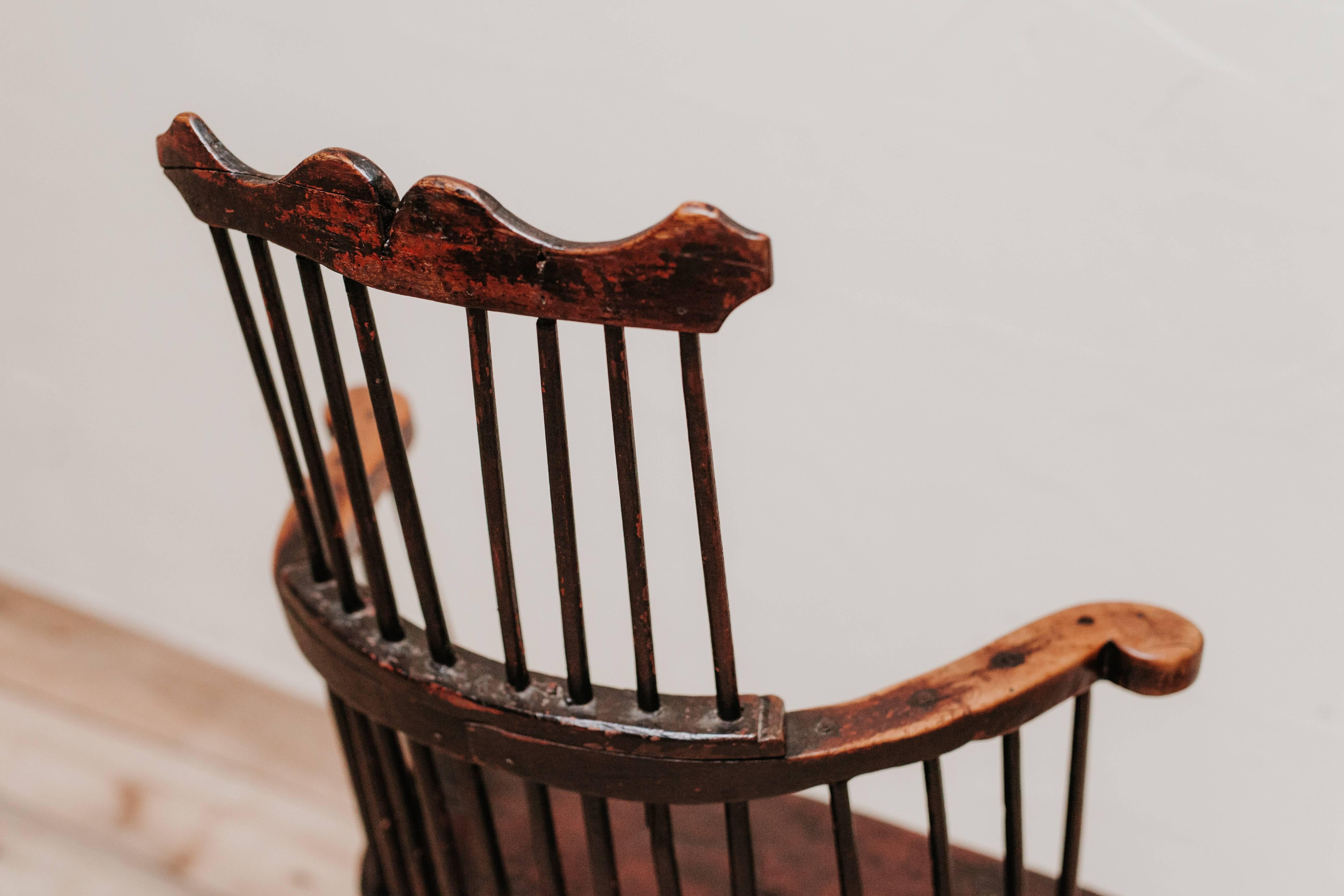 comb-back windsor chair
