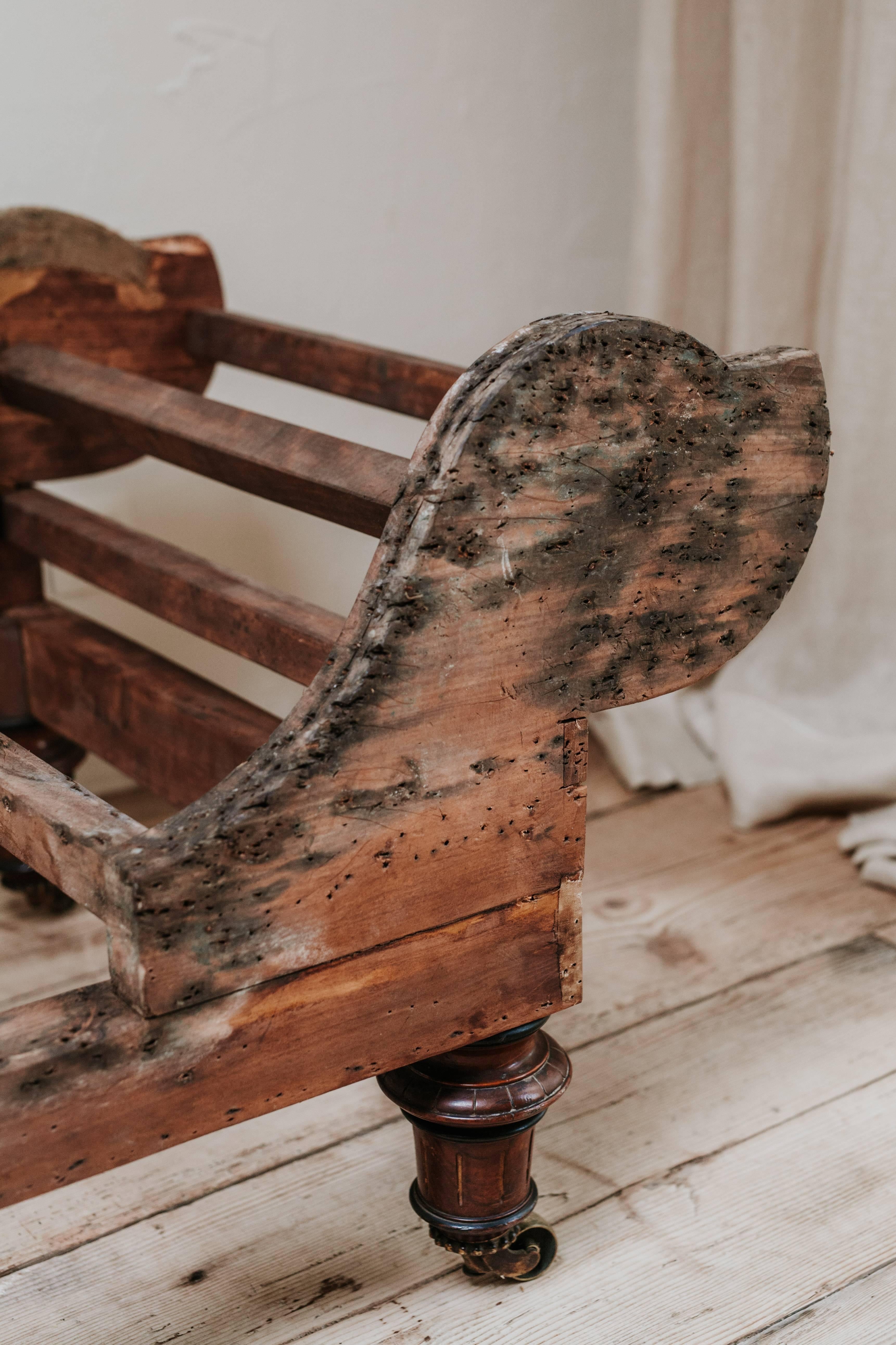 British 19th Century Mahogany Daybed For Sale