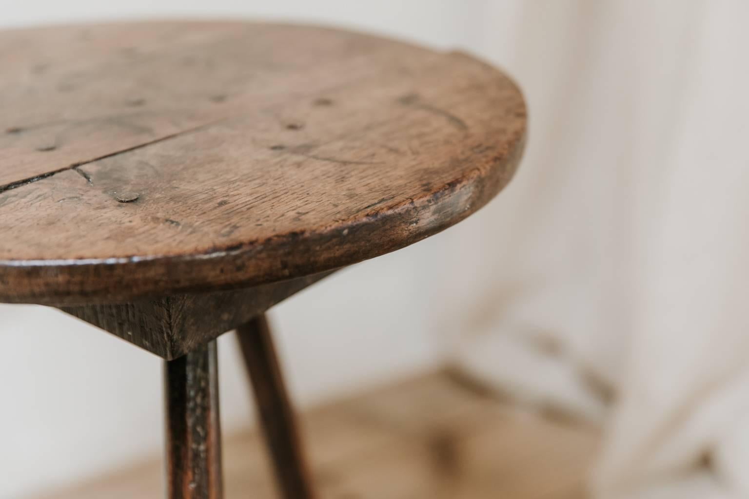 18th Century Oak Cricket Table In Good Condition In Brecht, BE