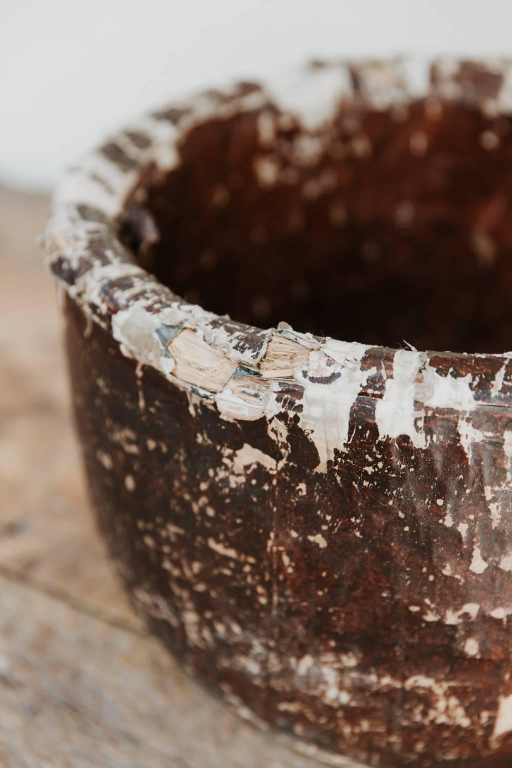 Very charming distressed teabowl, great patina.