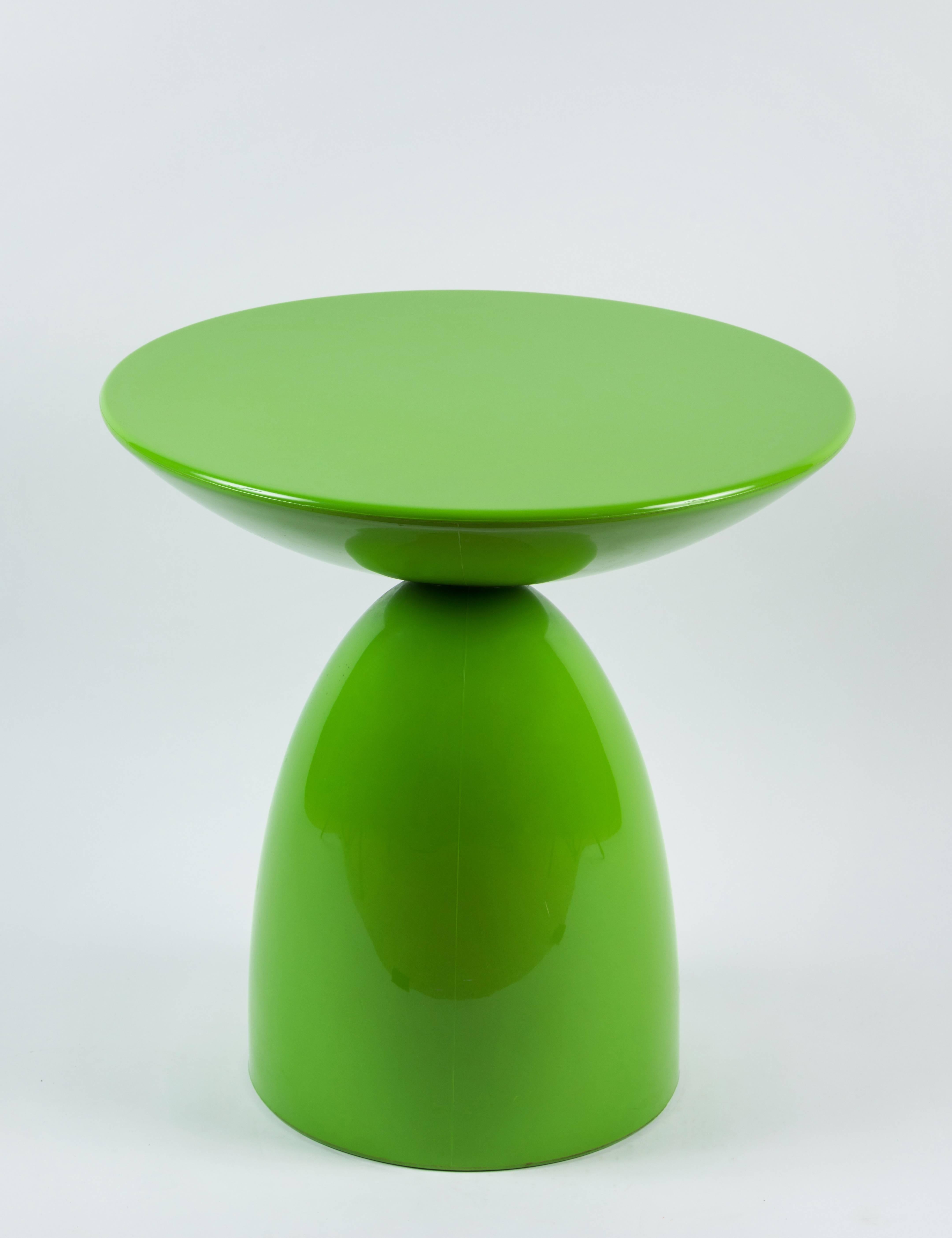 Wendell Castle Style Green Sculptural Side Table In Good Condition In LOS ANGELES, CA