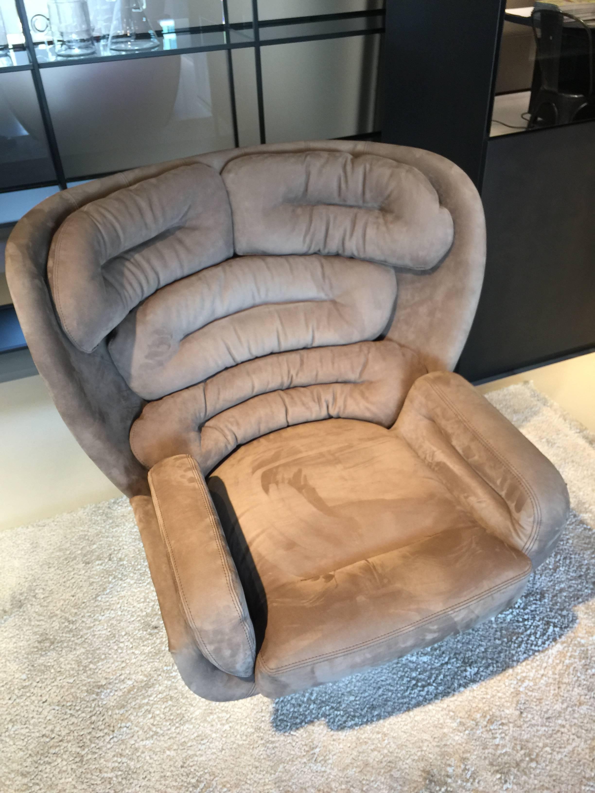 Mid-Century Modern Joe Colombo Space Age Elda Lounge Chair Fiberglass Nabuk