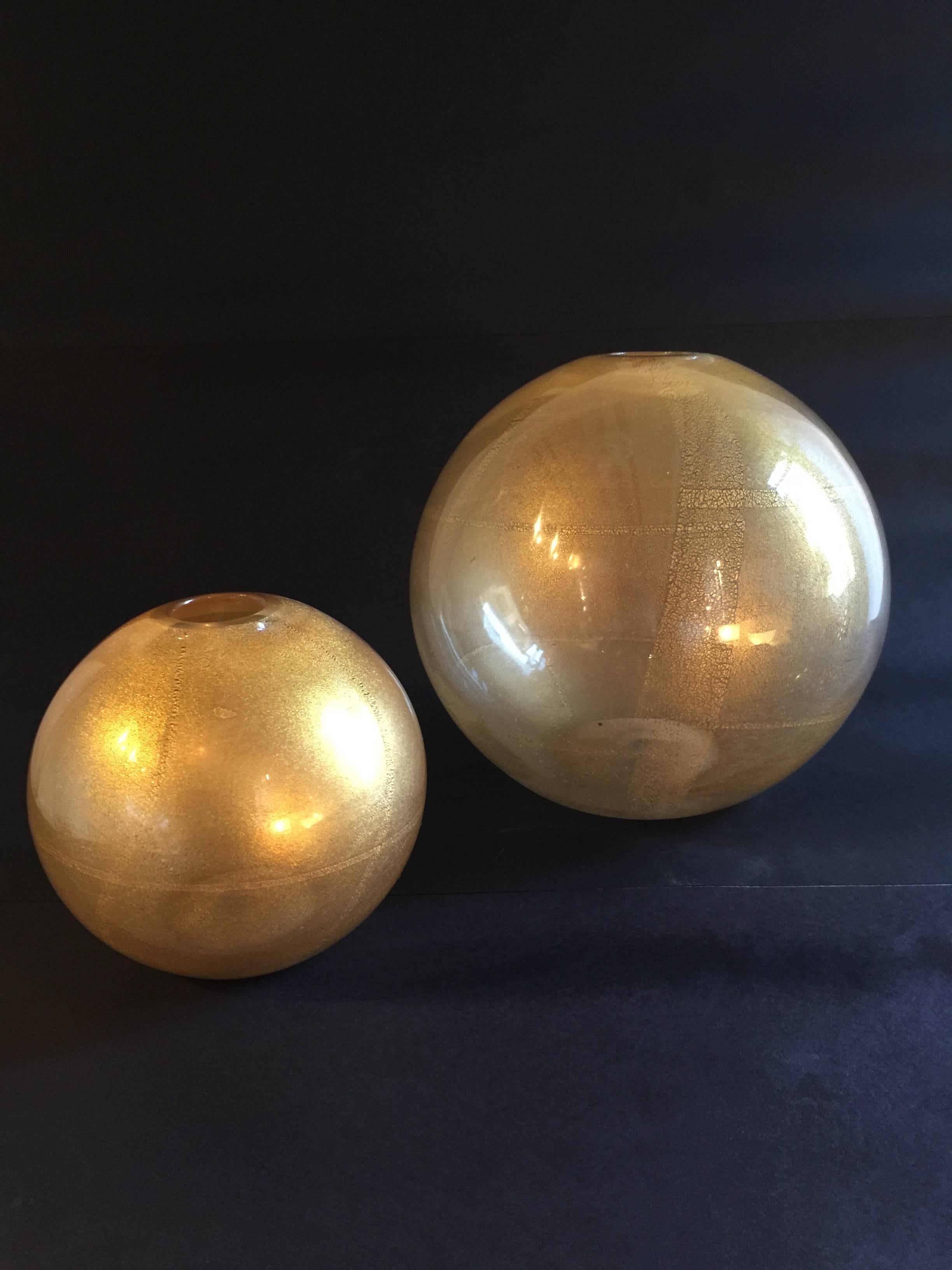 Pair of Carlo Nason Blown Glass in Gold Leaf Vases, Italy, 1970 For Sale 1