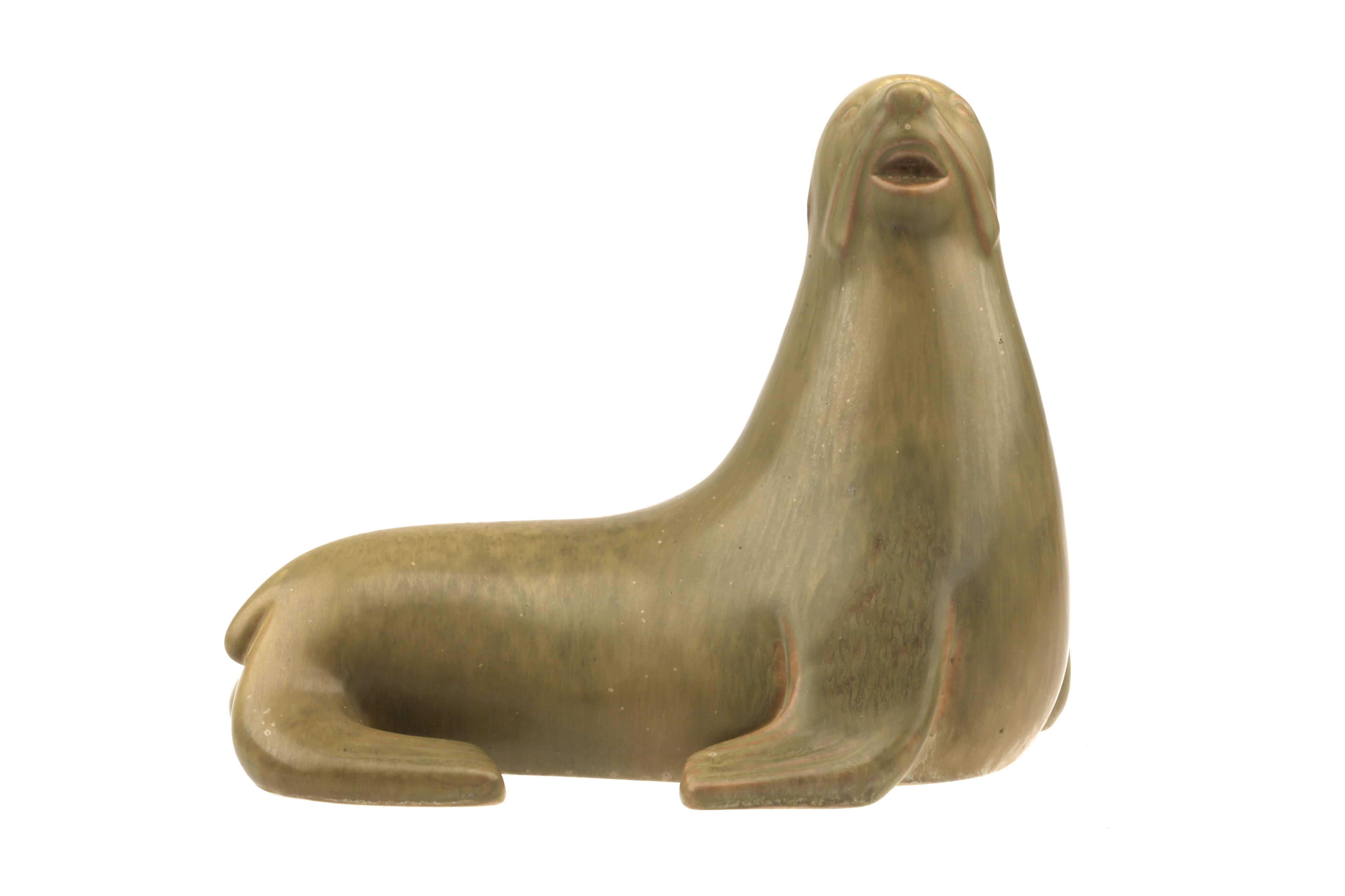 Rörstrand Sweden Mid-Century Modern Ceramic Sea Lion by Gunnar Nylund In Good Condition For Sale In Waverveen, Utrecht