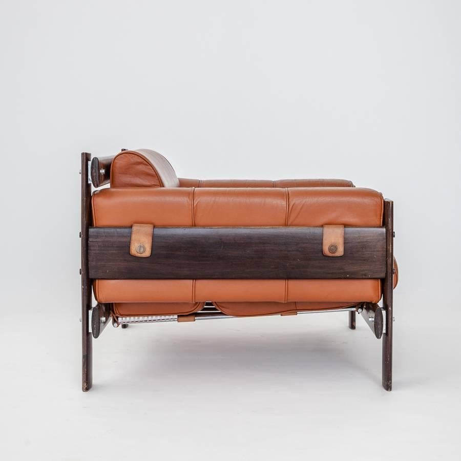 Mid-Century Modern Percival Lafer 1970s Pair of Lounge Chairs in Jacaranda and Leather For Sale