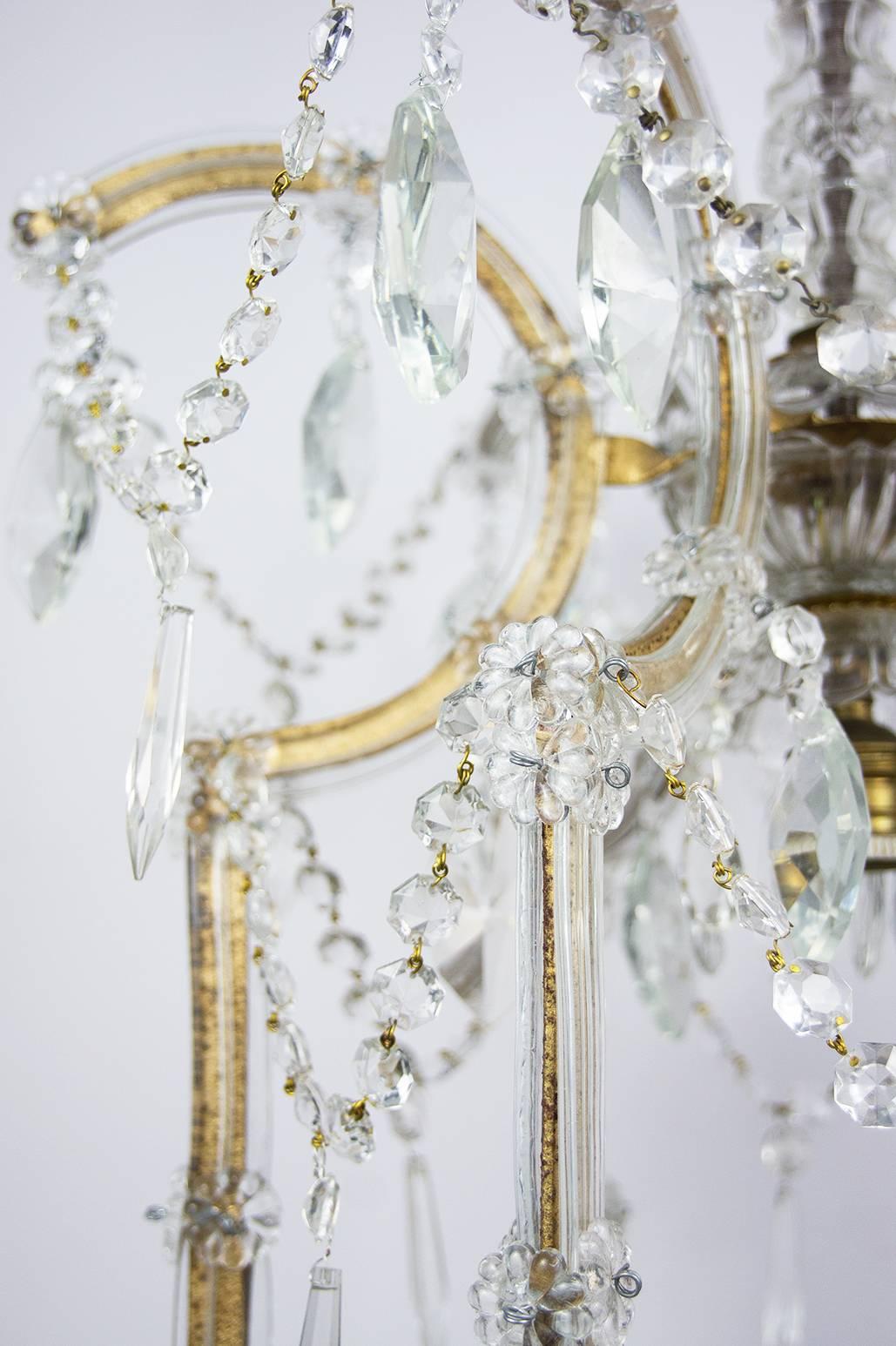 Italian Maria-Theresa Style Crystal Glass and Brass Cage Chandelier In Excellent Condition For Sale In Firenze, IT