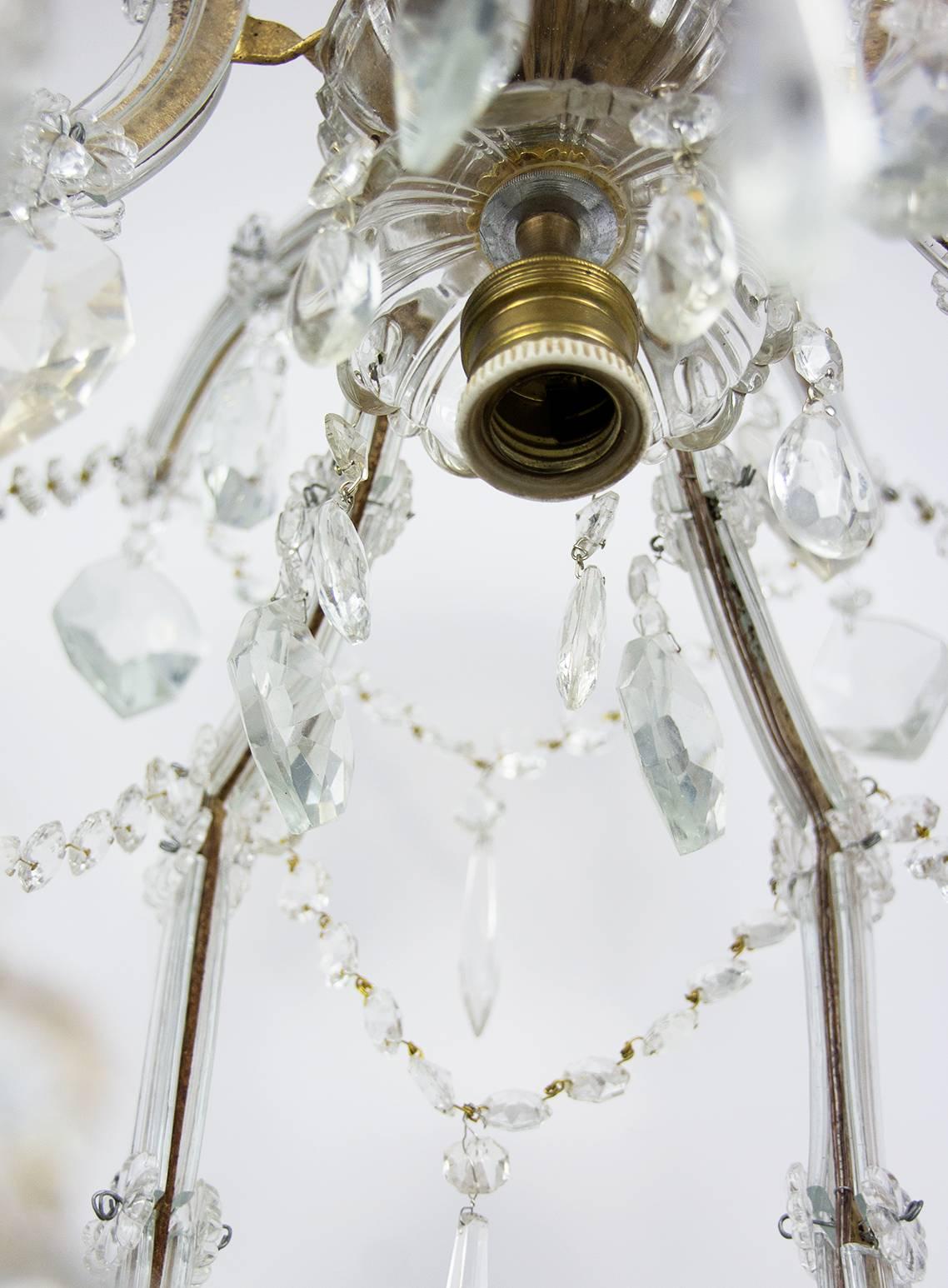 Italian Maria-Theresa Style Crystal Glass and Brass Cage Chandelier For Sale 1
