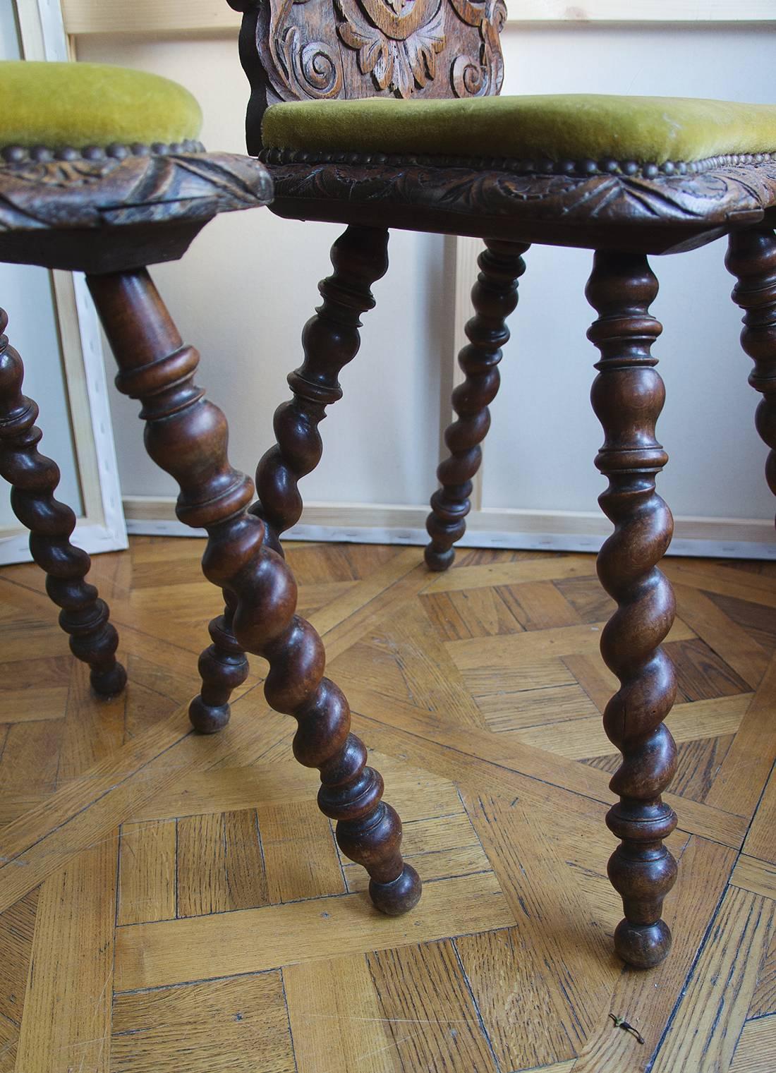 19th Century Pair of Carved Wood Renaissance Style Side Chairs with Spiral Legs 5