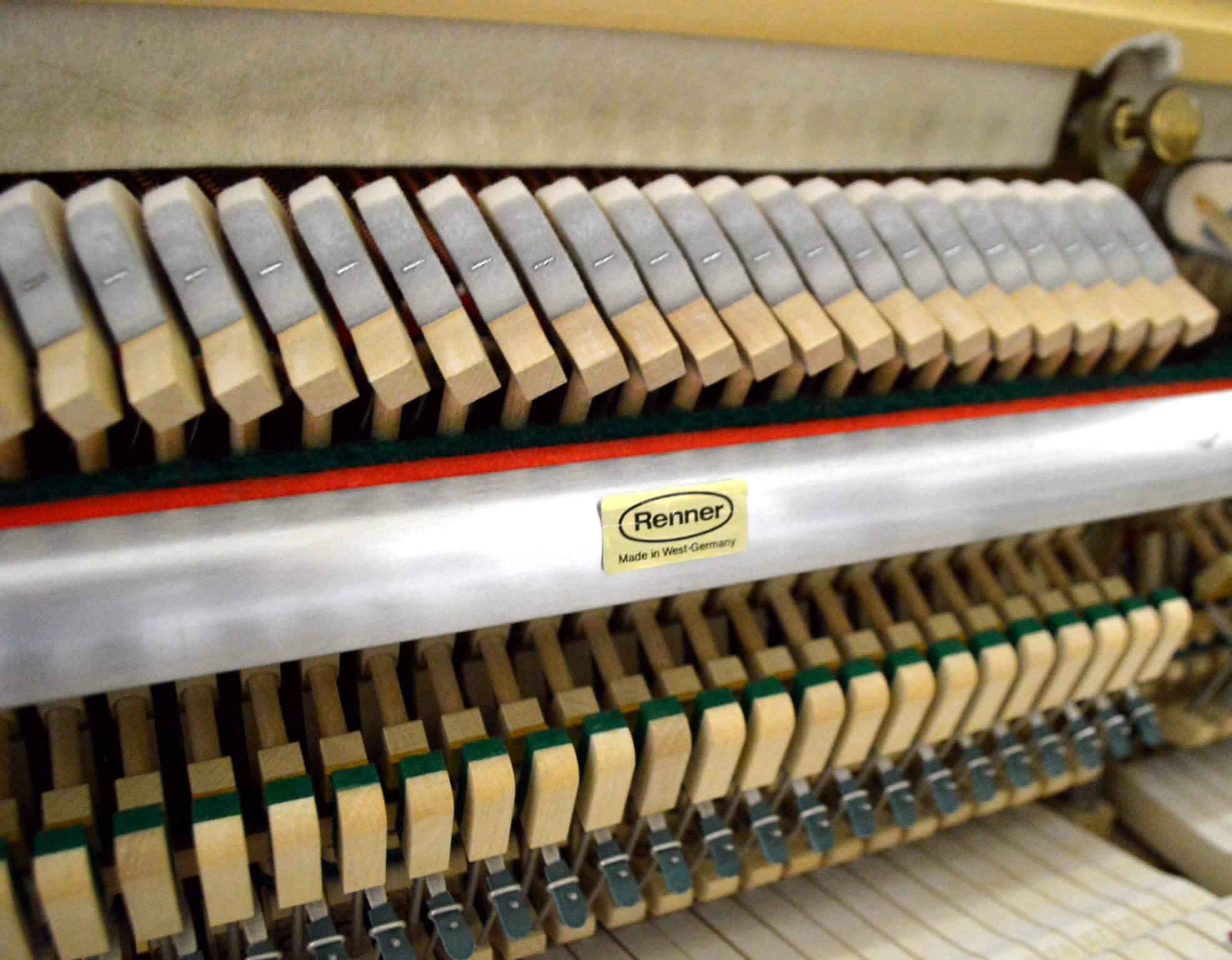 Steingraeber & Sohne 118 Upright Piano in Mahogany with Bird's-Eye Maple Inlay In Excellent Condition For Sale In Macclesfield, Cheshire