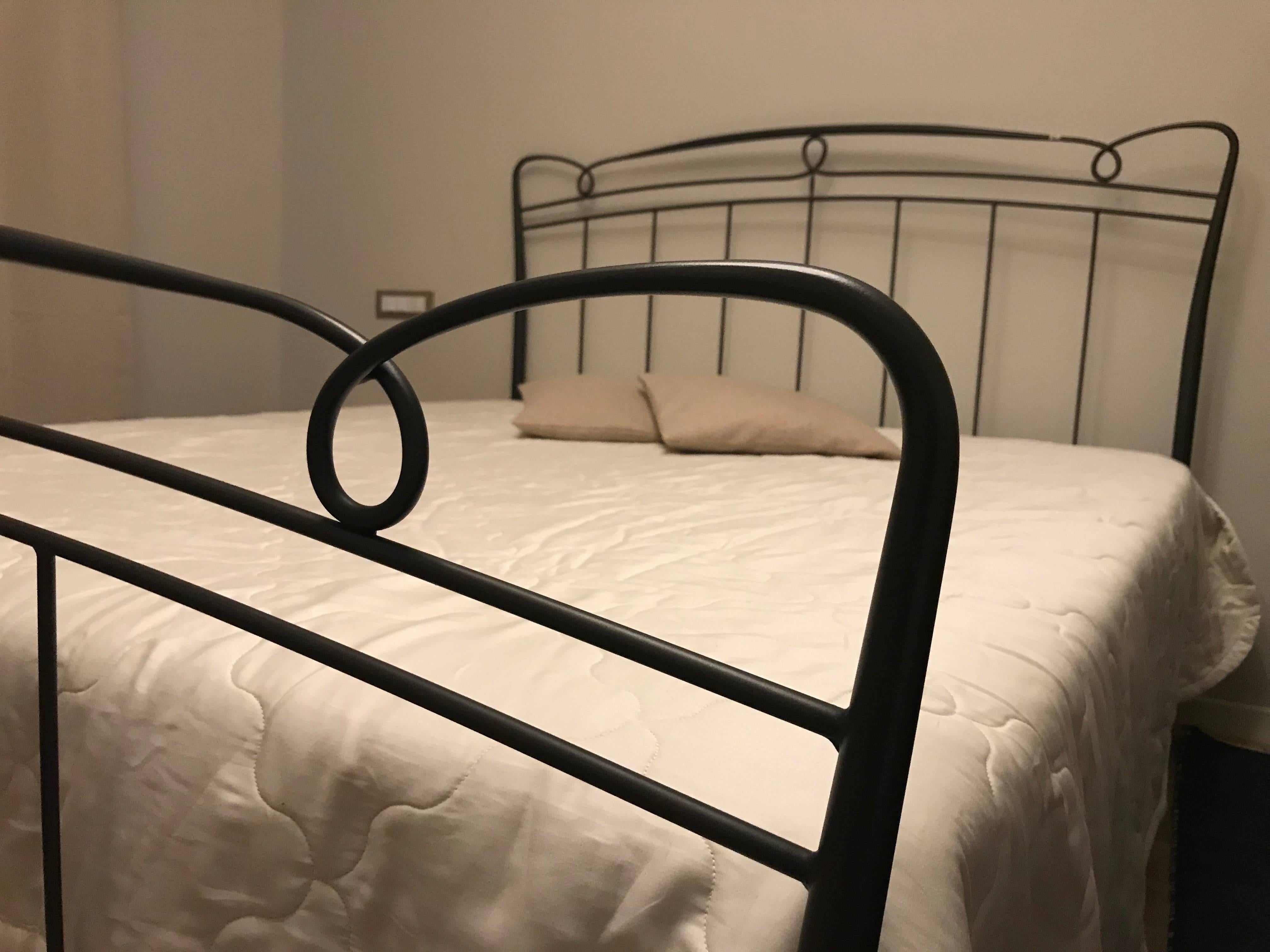 19th Century Art Nouveau Italian Cast Iron King-Size Bed Frame