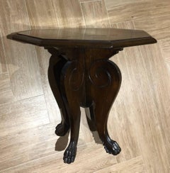 Italian Renaissance Style Hand-Carved Side Table Lion