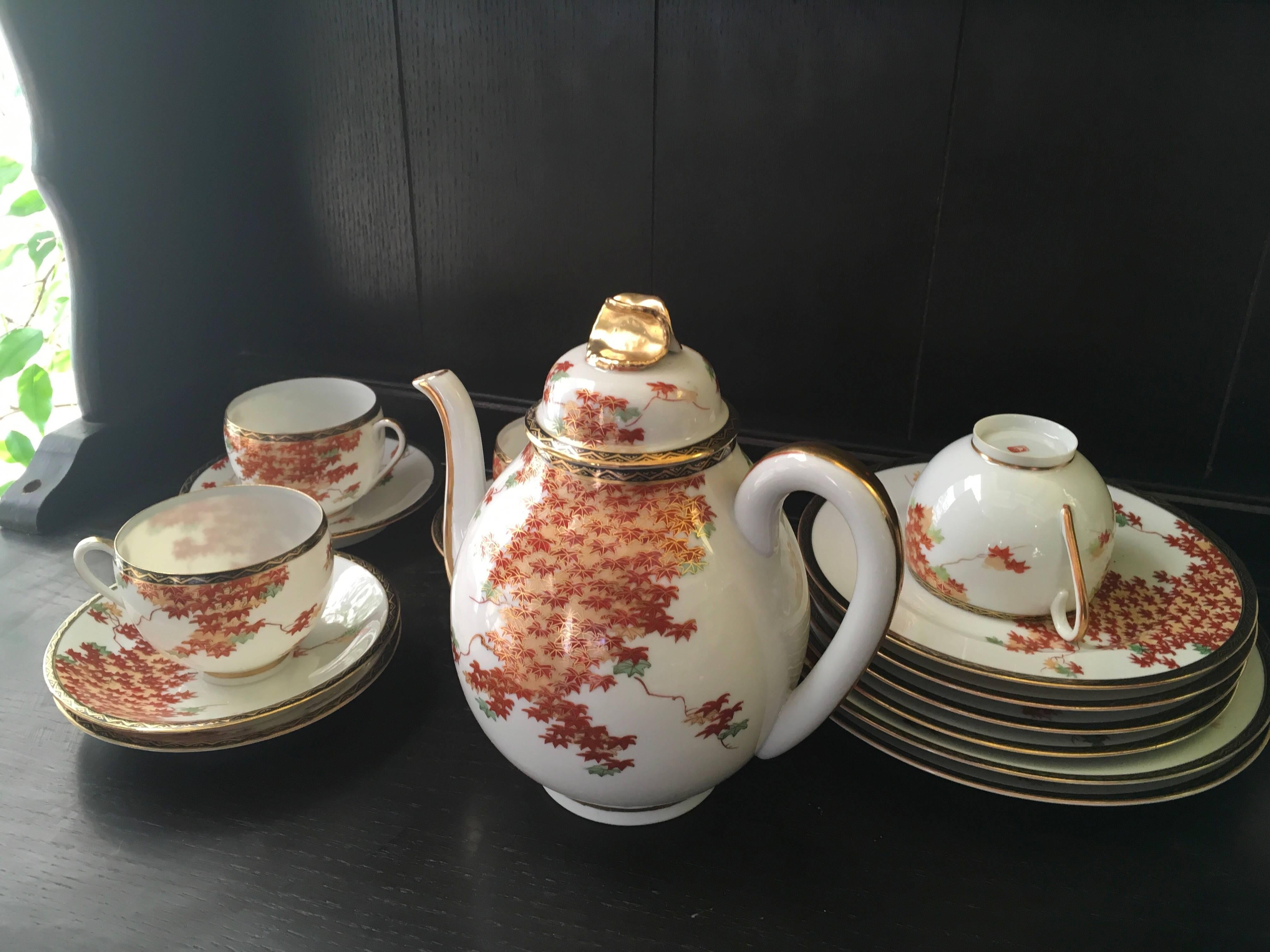 Japanese Porcelain Tea Set In Good Condition In Sofia, BG