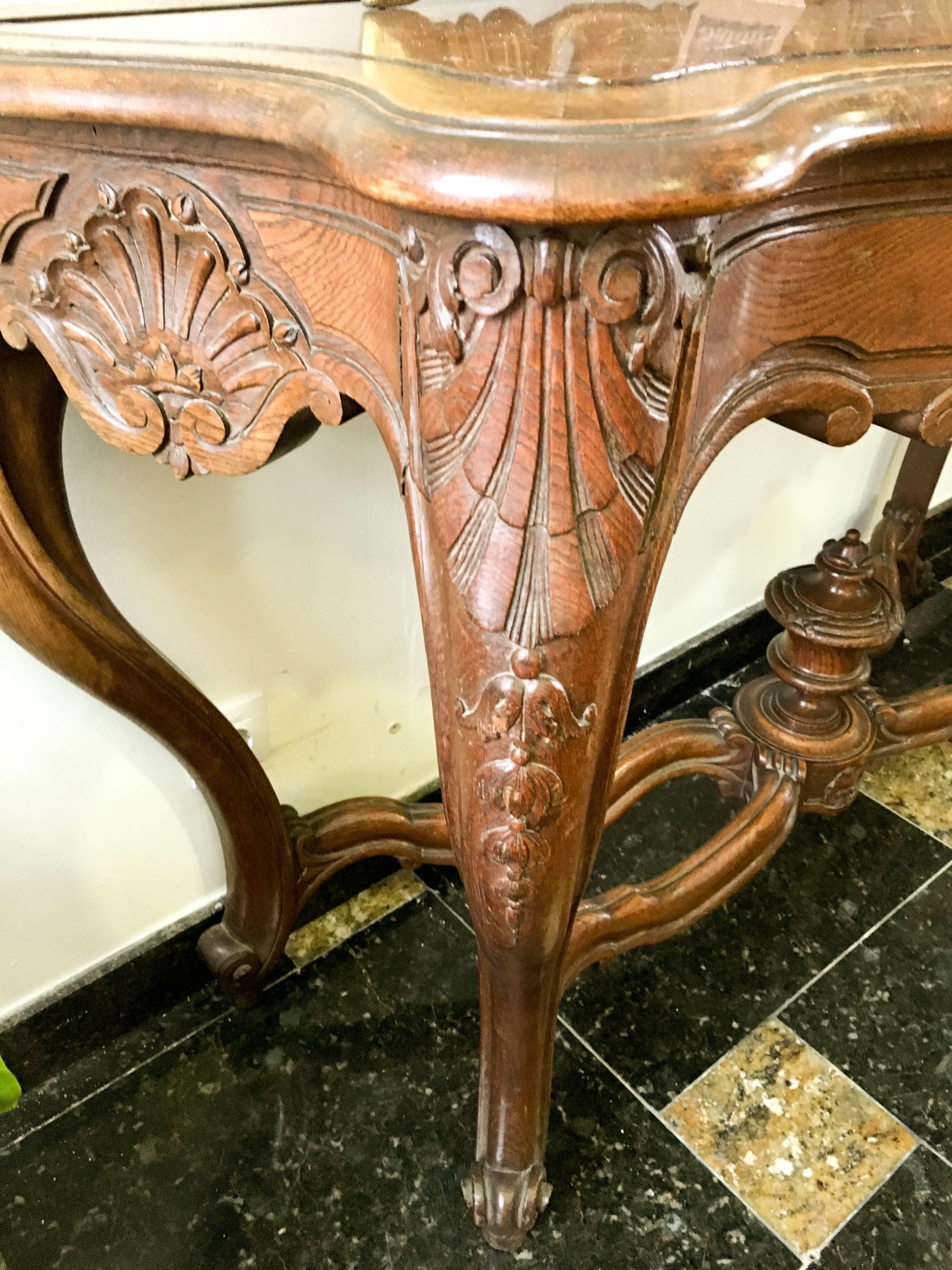 19th Century French Hand Carved Walnut Regence Style Console For Sale 1