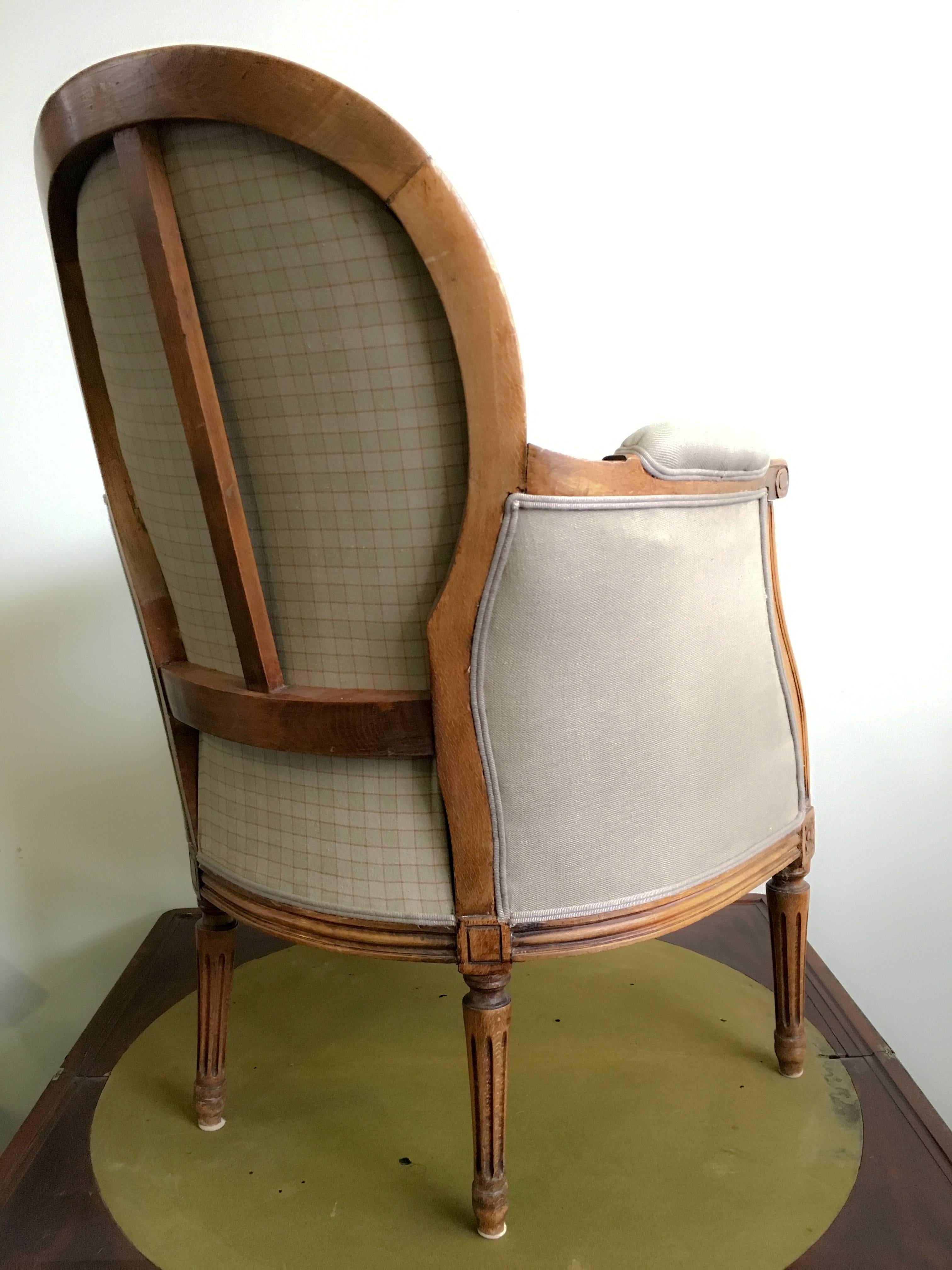 Elegant Pair of Antique French Armchairs, circa 1880 In Excellent Condition In Sofia, BG