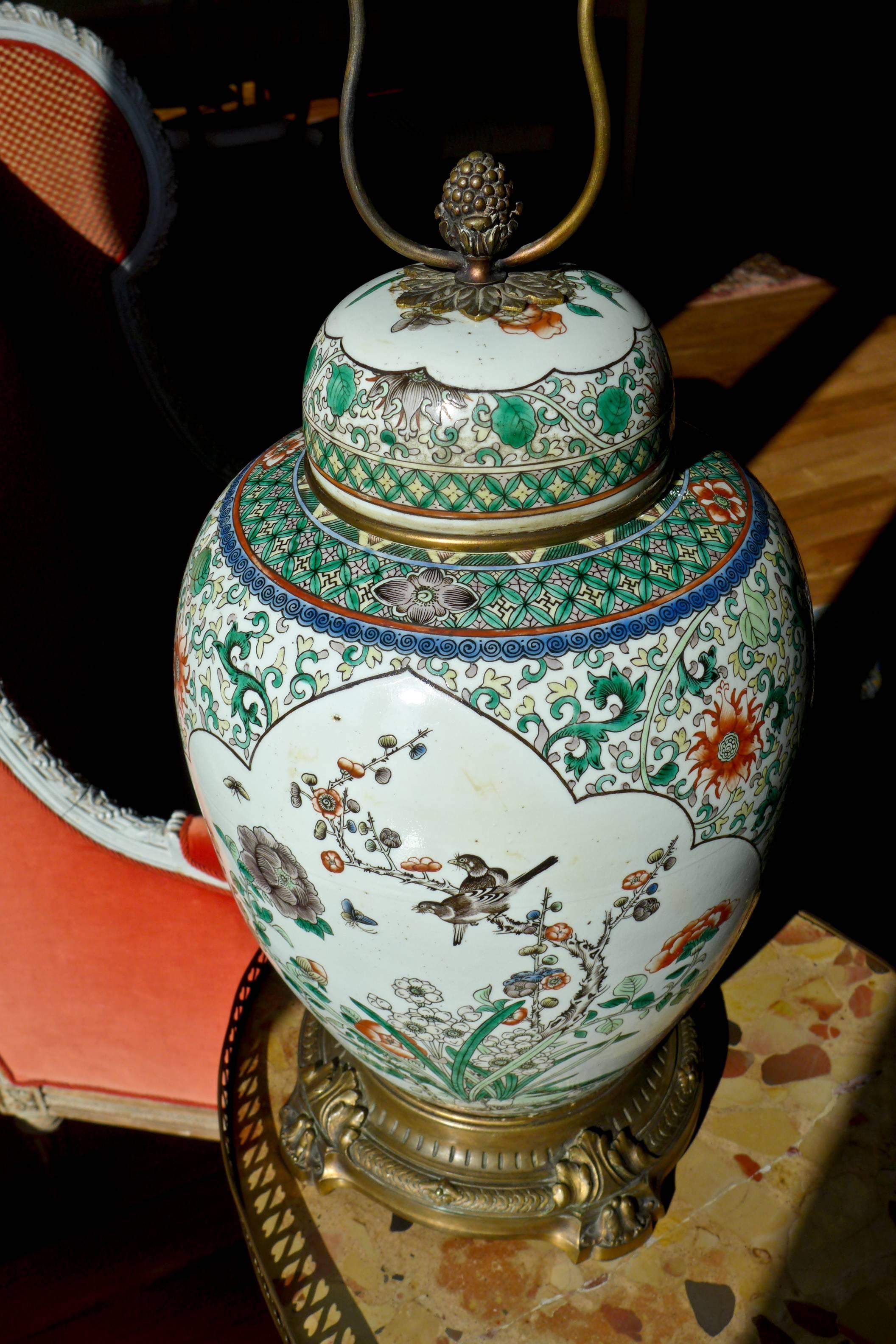 19th Century Impressively Decorated Chinese Jar Converted to a Lamp In Good Condition For Sale In Sofia, BG