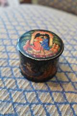 Palekh Hand-Painted Russian Jewelry Lacquered Round Box