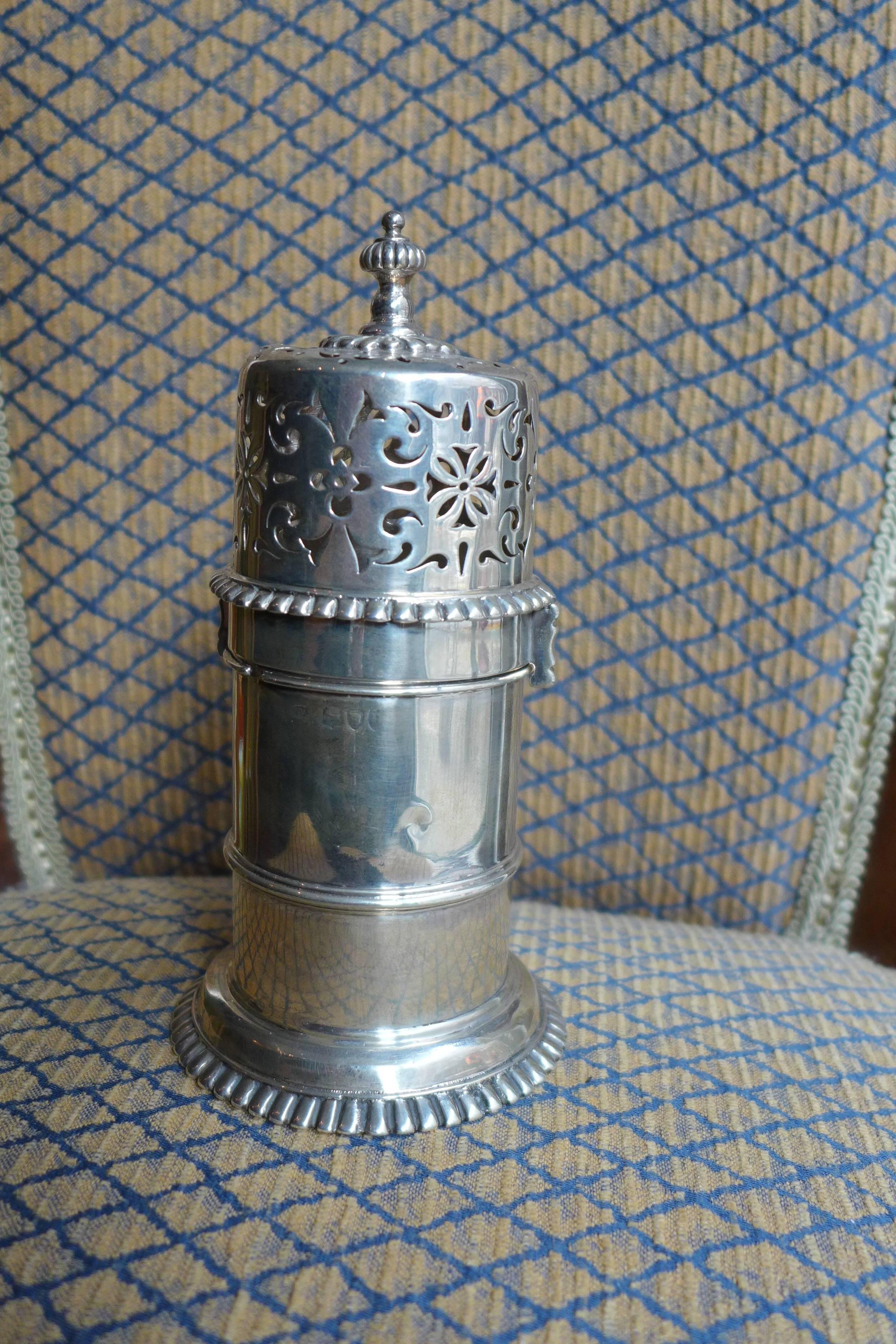 Antigua azucarera victoriana de plata estilo faro Victoriano en venta