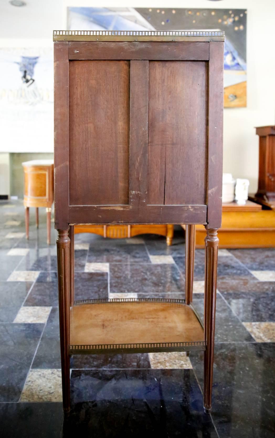 19th Century Louis XVI Style French Cabinet In Good Condition In Sofia, BG