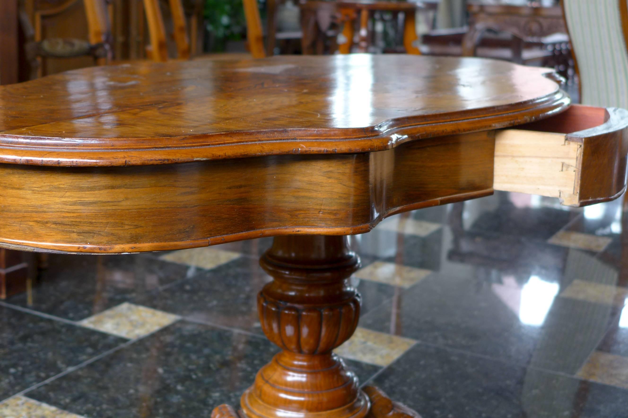 Late 19th Century French Centre Walnut Table in Victorian Style 2