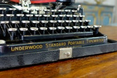 Antique Early Underwood 4 Bank Portable Standard Typewriter