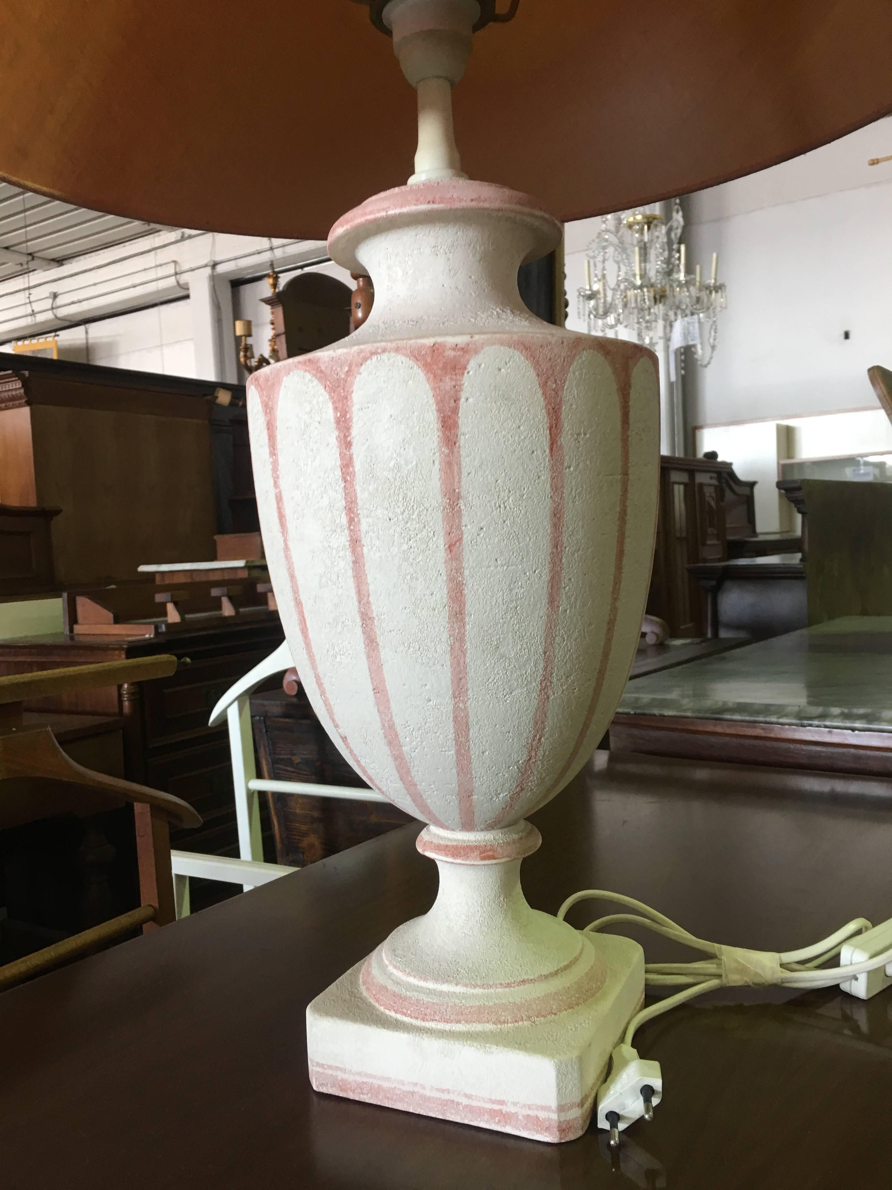 Lovely pink table lamp from Italy in ultimate condition!