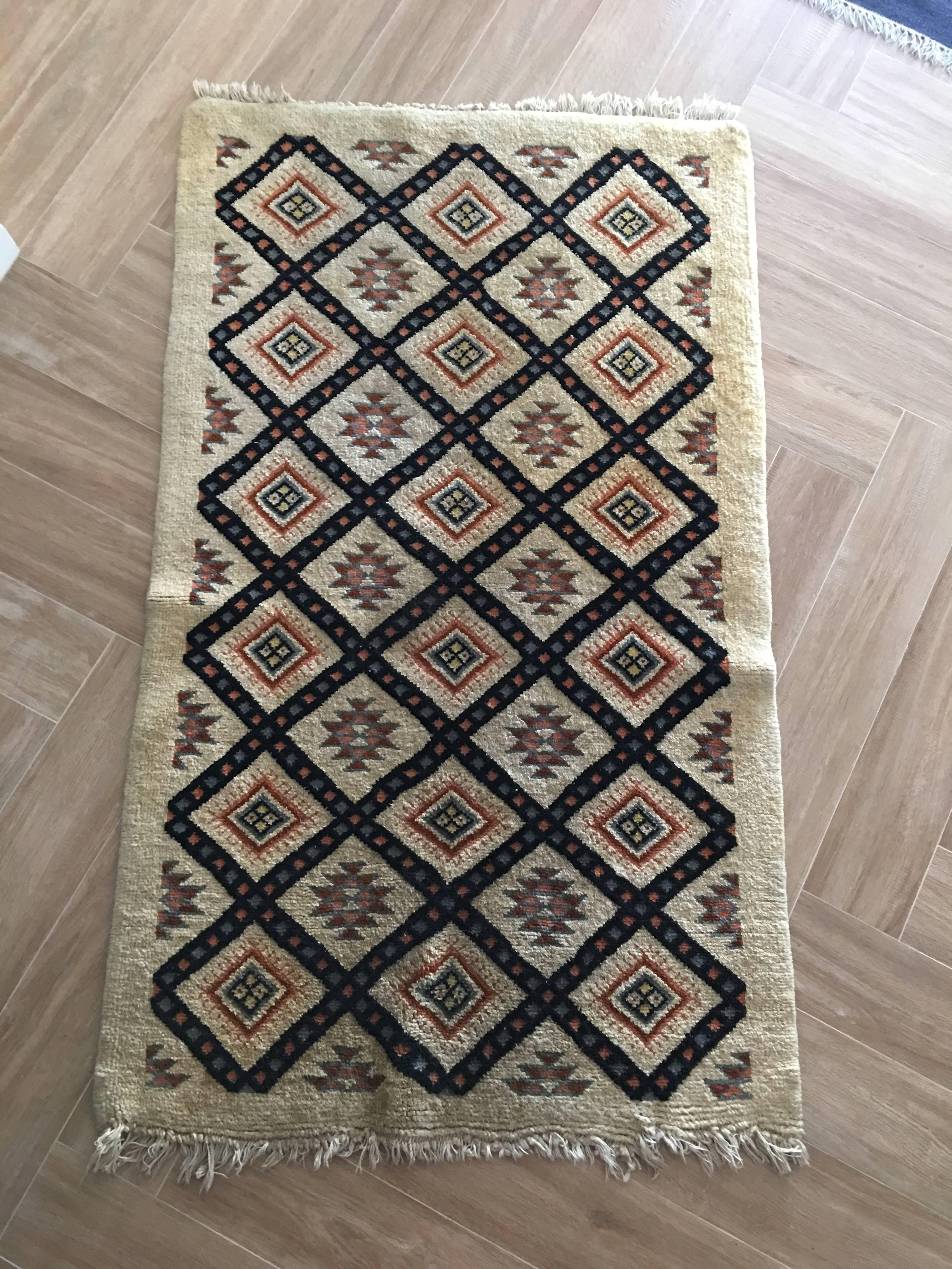 Hand-Knotted Moroccan Abstract Tribal Design Wool Carpet/Rug