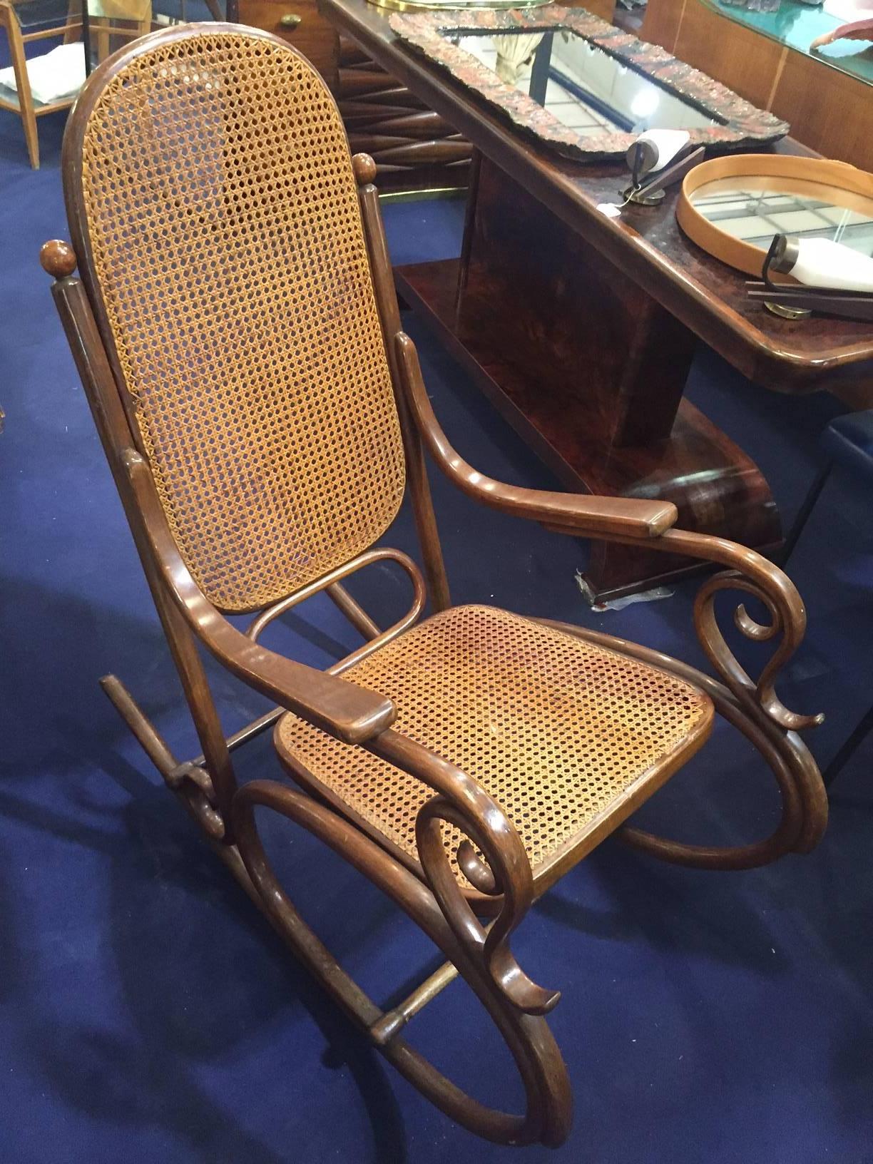 Austrian Thonet Bentwood Rocking Chair, Stamped, End of the 19th Century